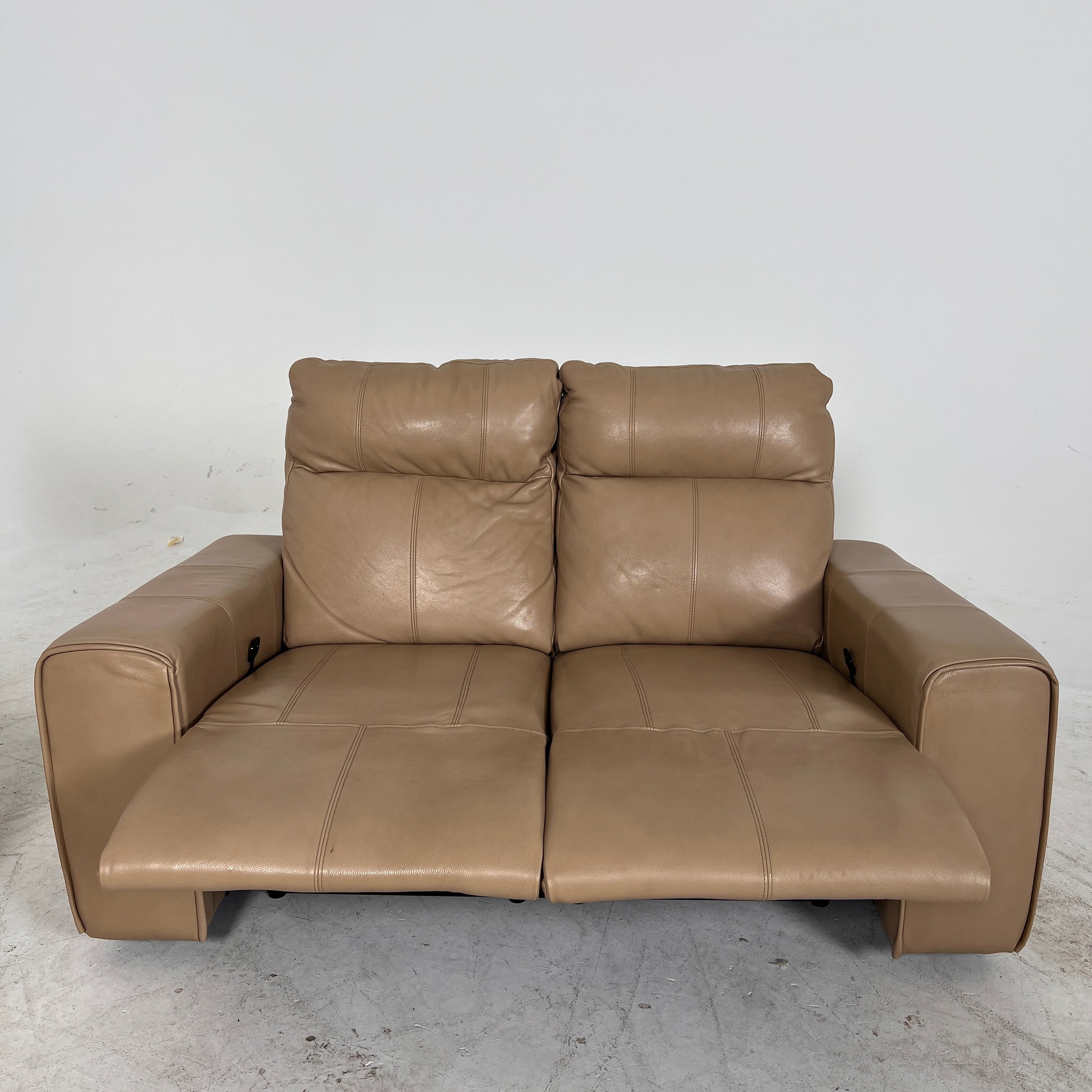 Elran Leather Sofa and Loveseat. 3+2 couch set. delivery available