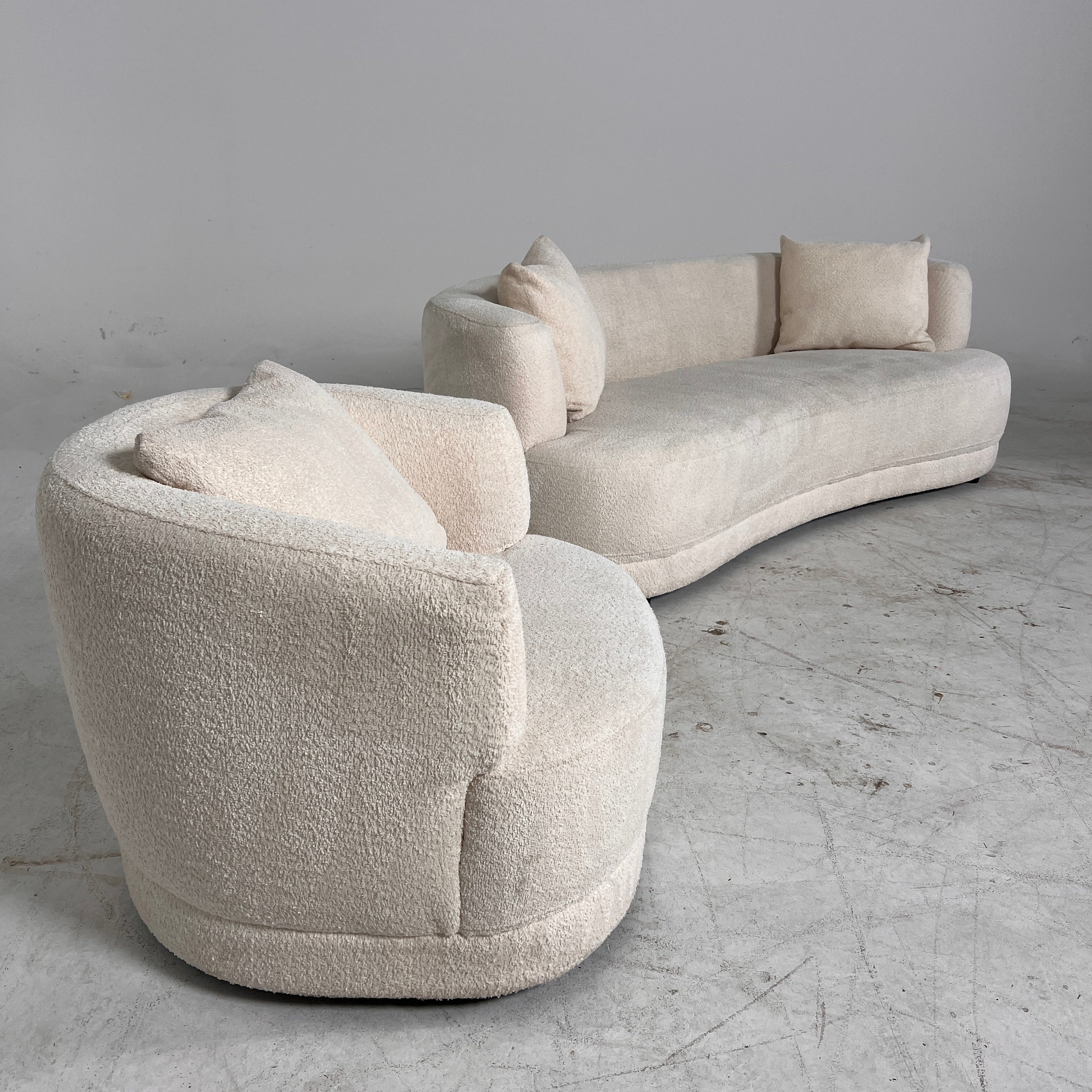 White Boucle Sofa set. 3+1 sofa and chair. delivery available