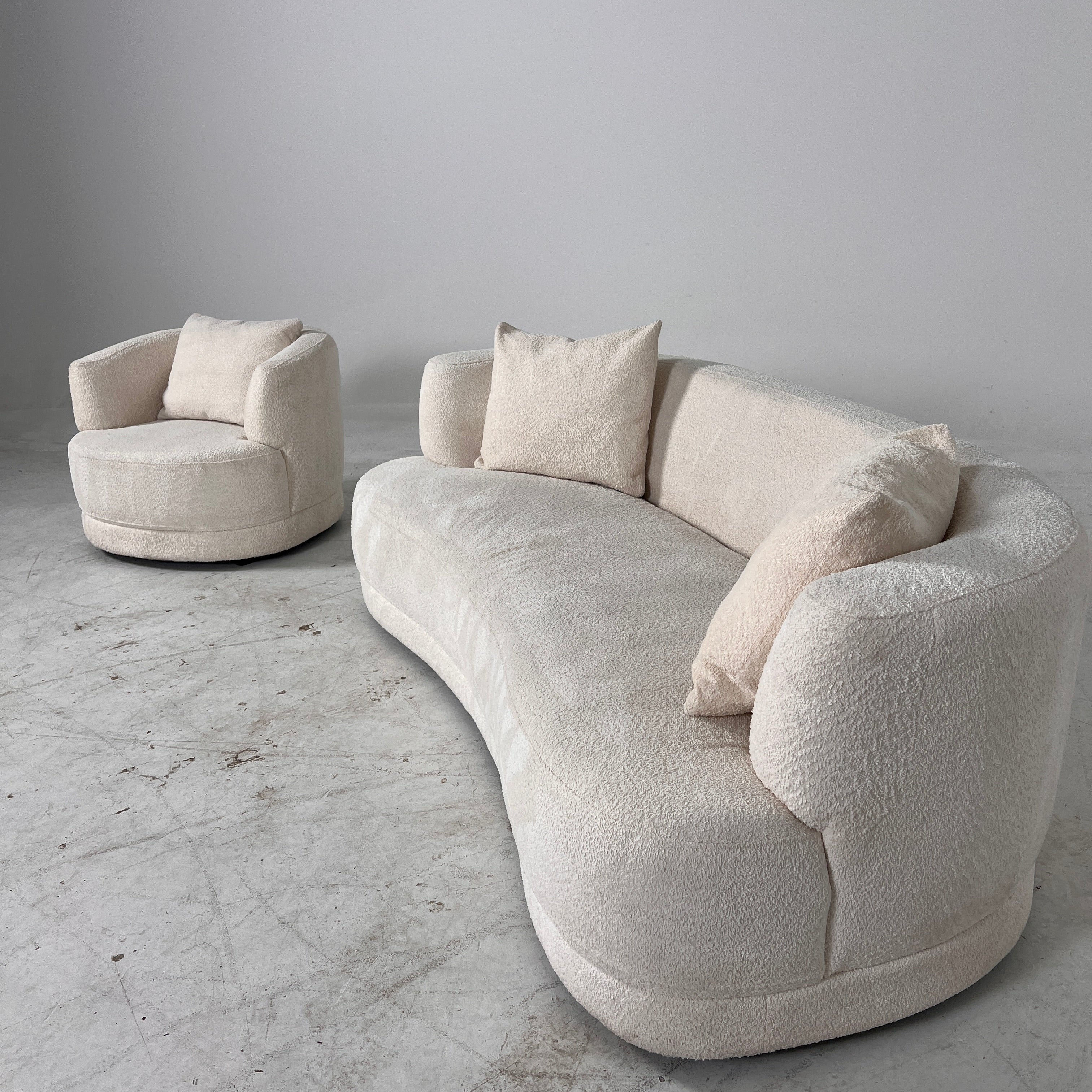 White Boucle Sofa set. 3+1 sofa and chair. delivery available