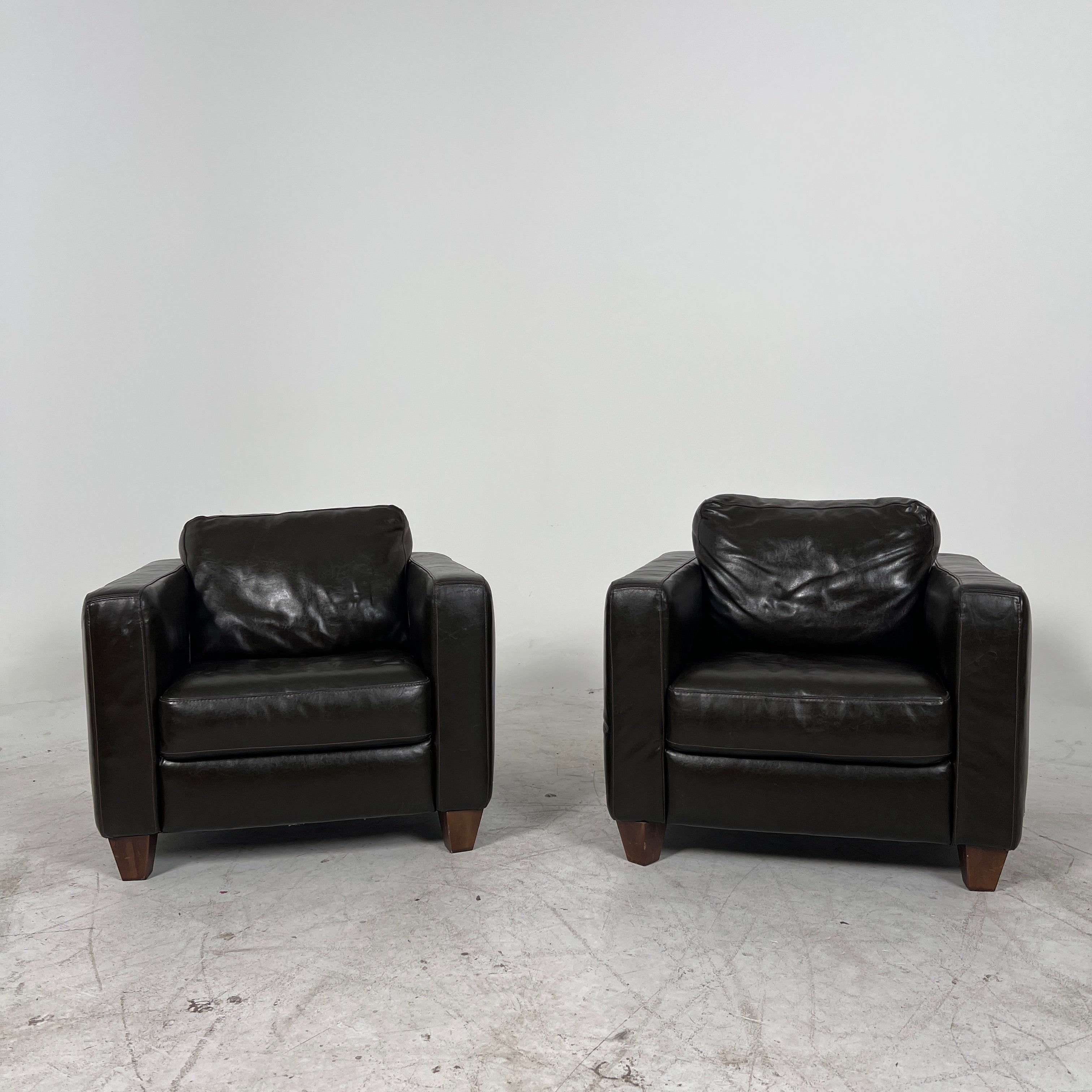 Italsofa Natuzzi matching armchairs. Leather Chairs. Delivery available