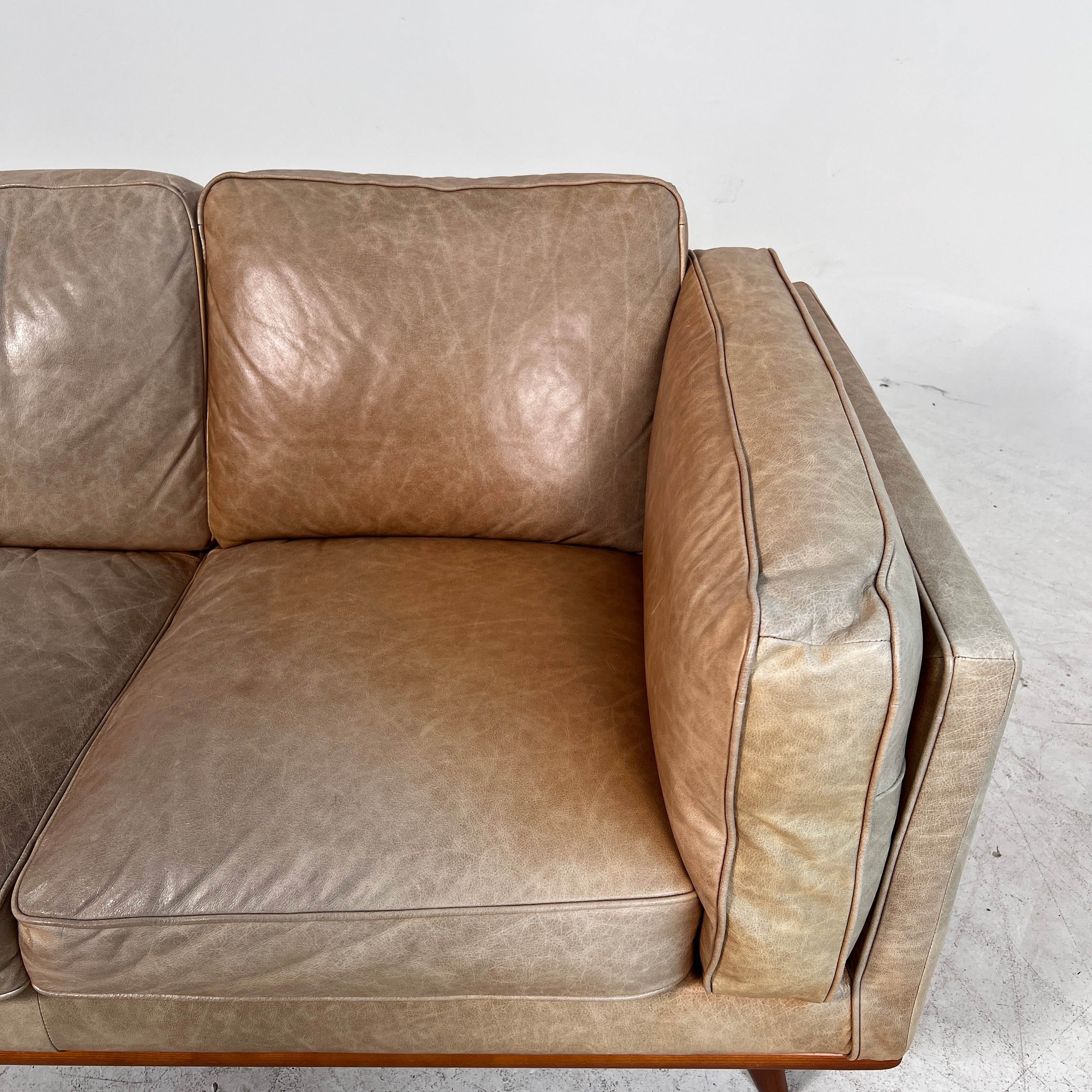 Structube Rowan leather Sofa. Mid century modern couch. delivery available