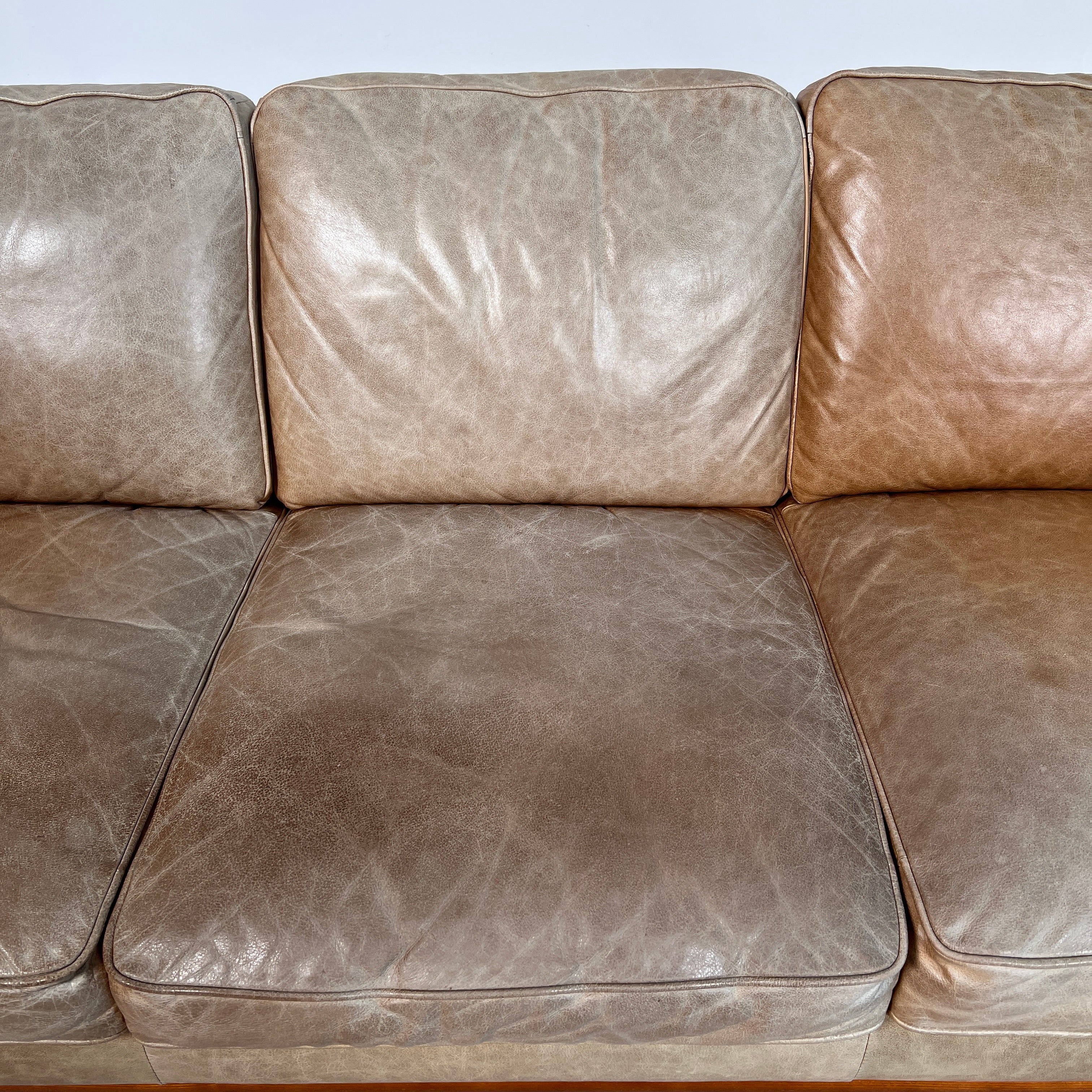 Structube Rowan leather Sofa. Mid century modern couch. delivery available
