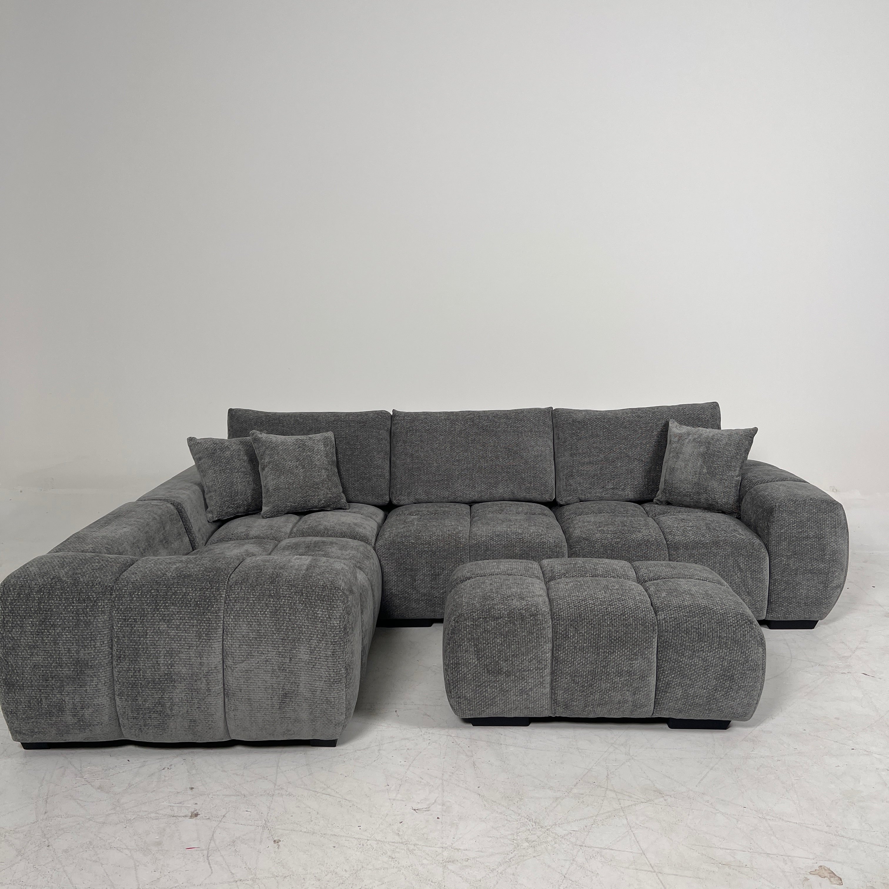 New CasaBella Sophia Sectional. Reversible L shaped sofa couch. delivery available