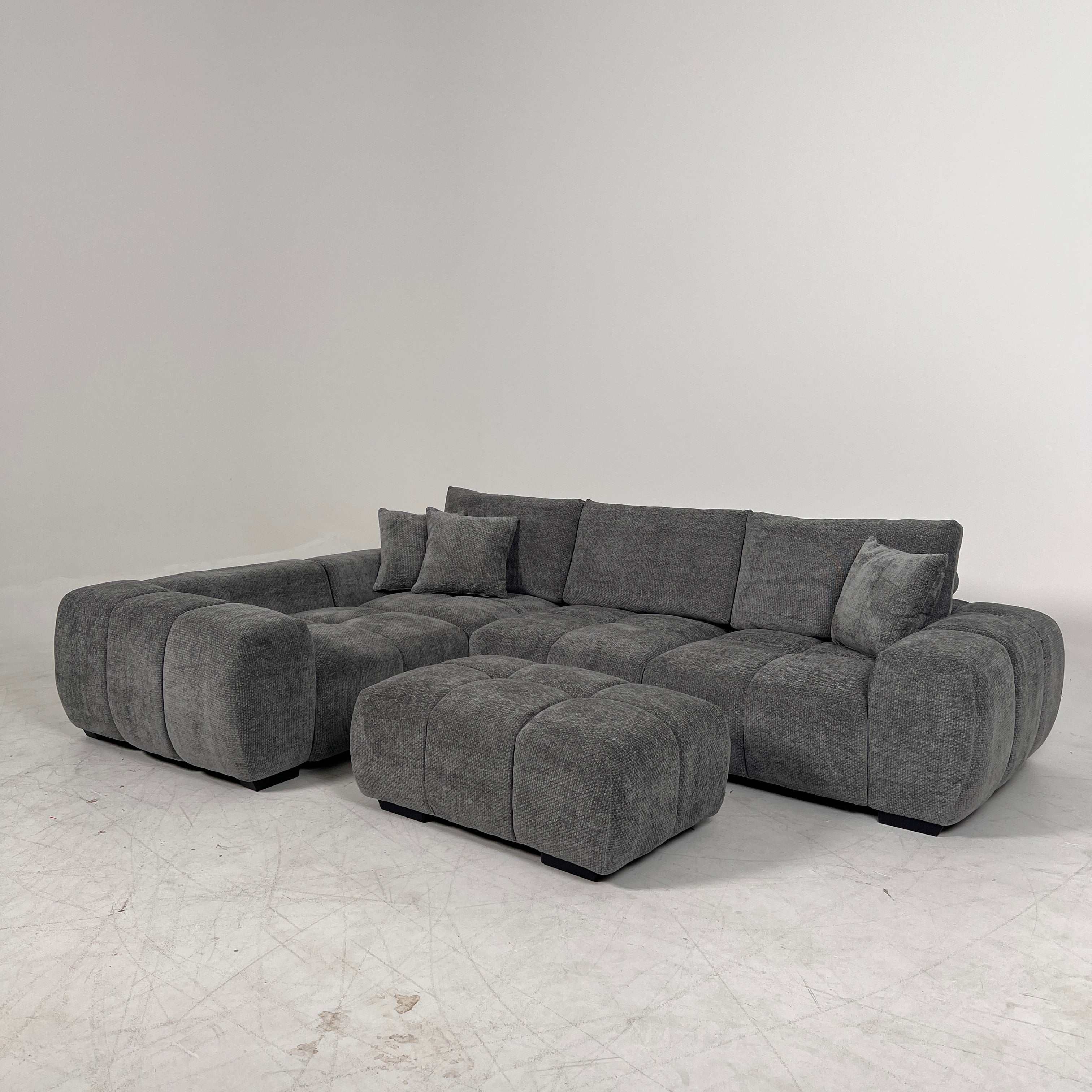New CasaBella Sophia Sectional. Reversible L shaped sofa couch. delivery available