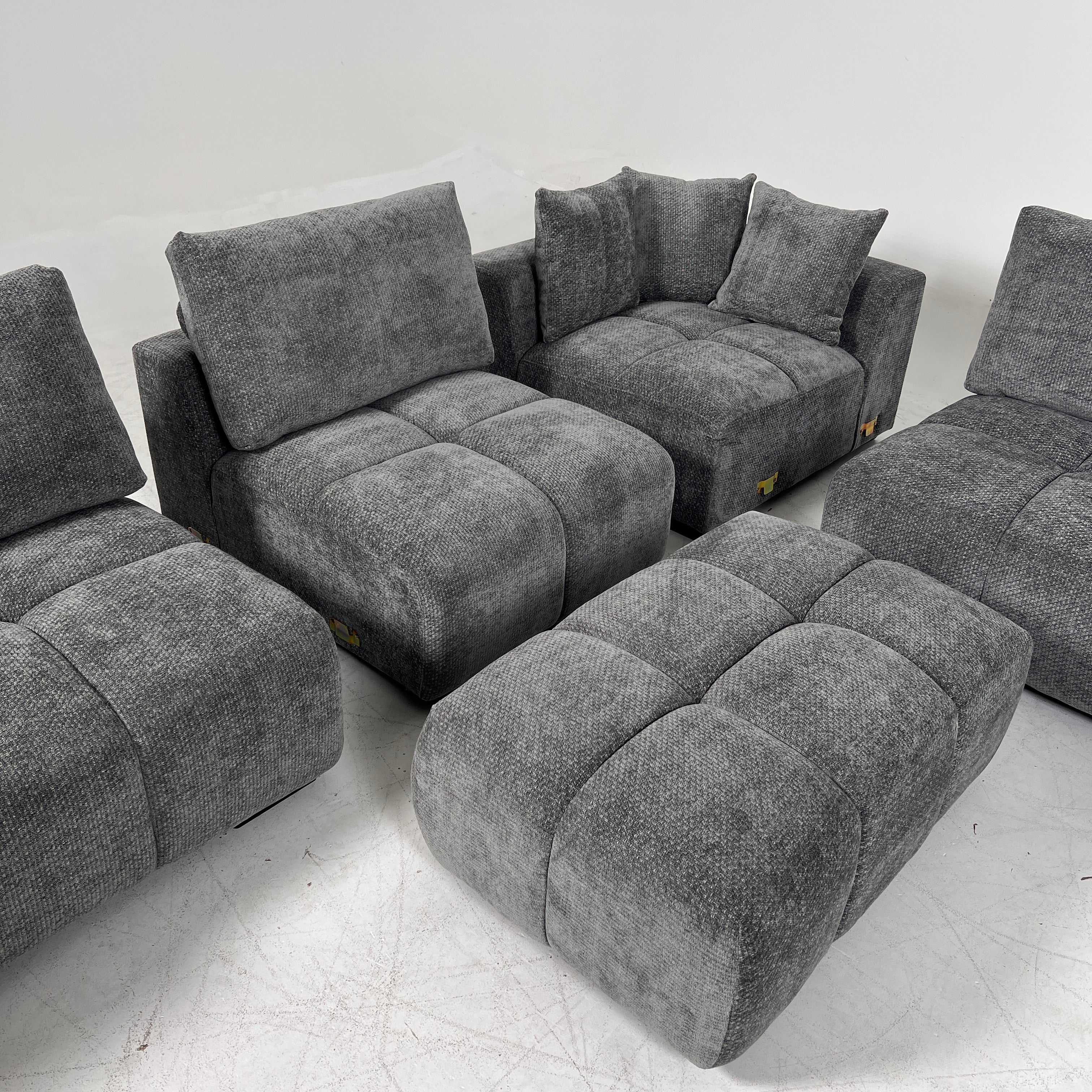 New CasaBella Sophia Sectional. Reversible L shaped sofa couch. delivery available
