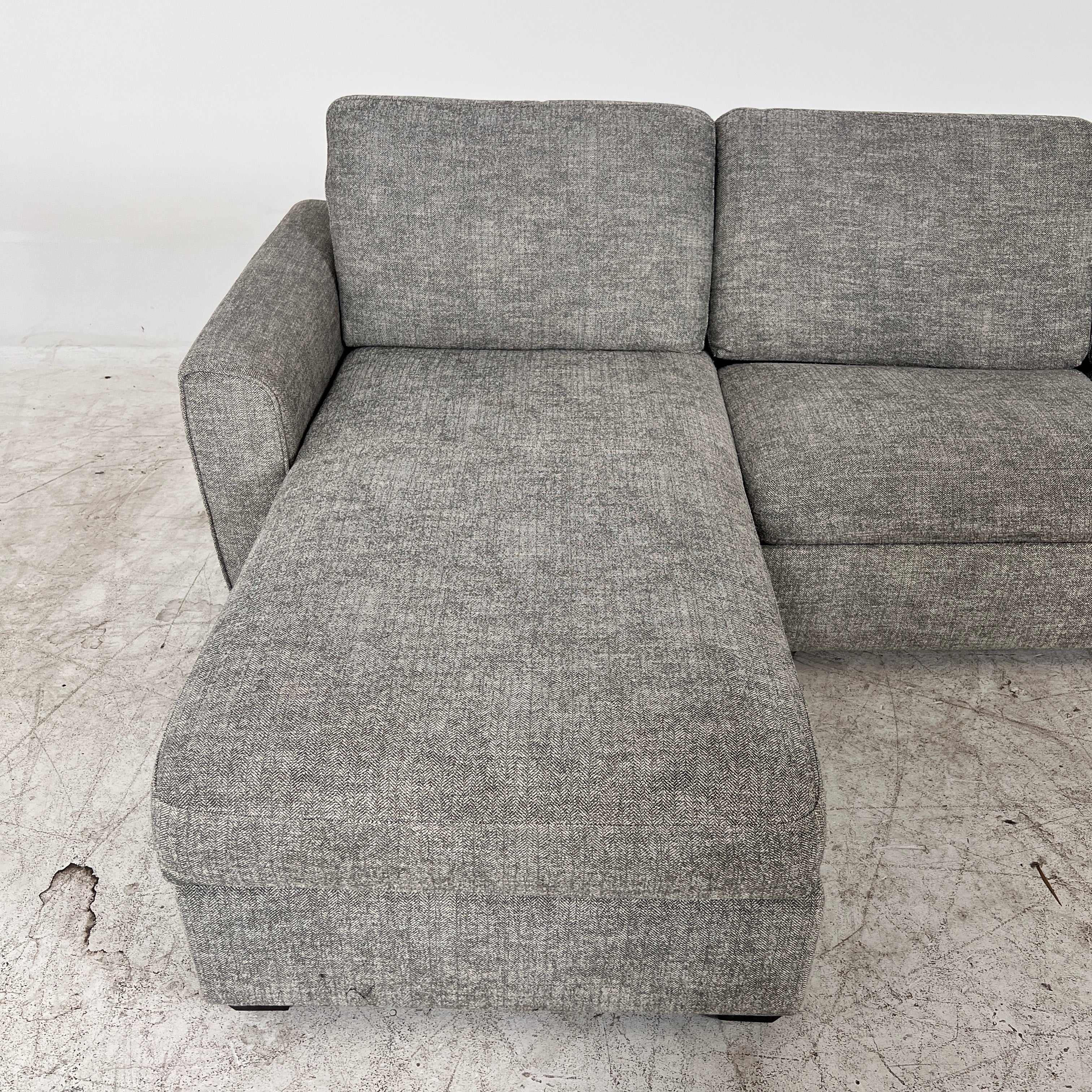 Pull Out Sectional with a Mattress. L shaped sleeper sofa bed. Delivery available