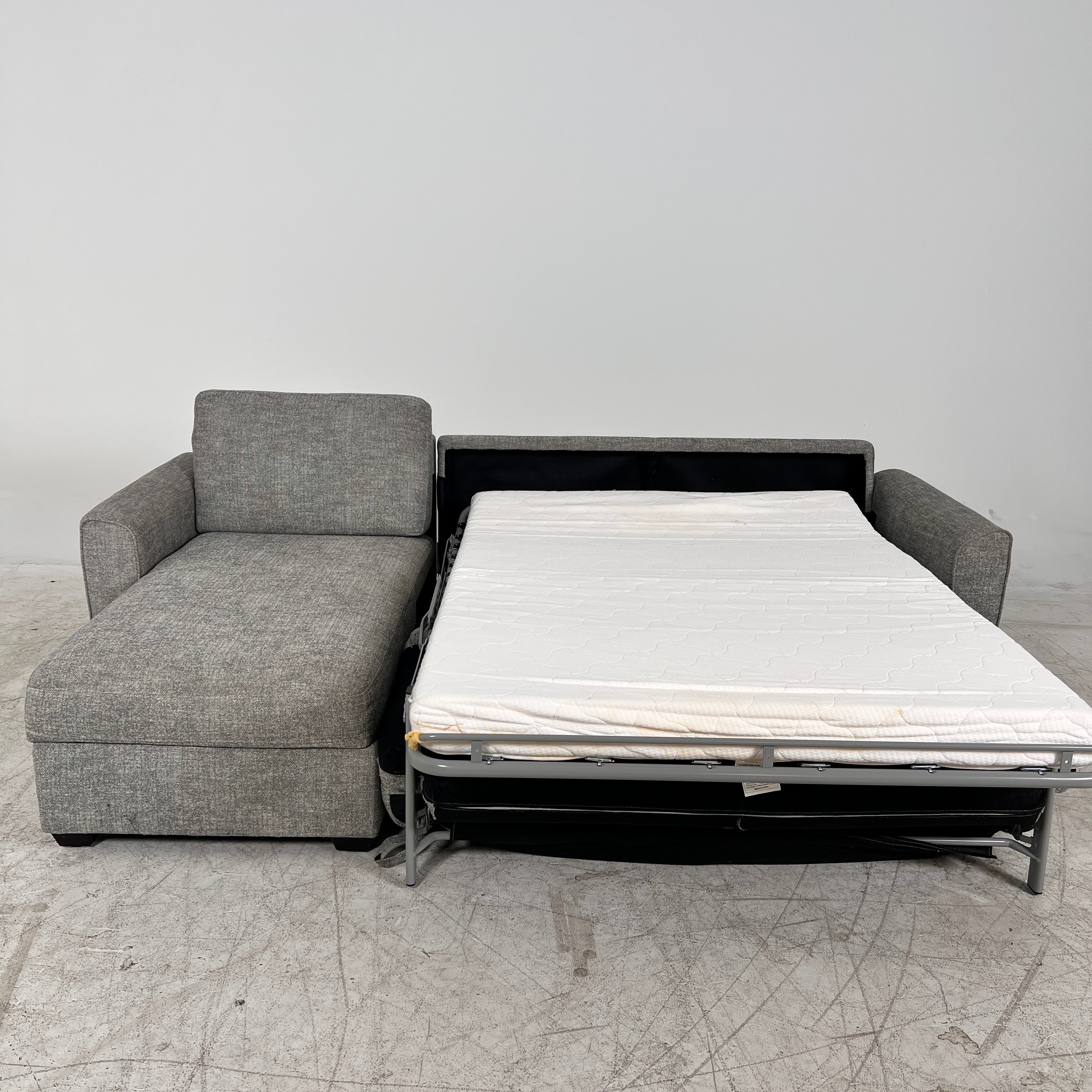 Pull Out Sectional with a Mattress. L shaped sleeper sofa bed. Delivery available