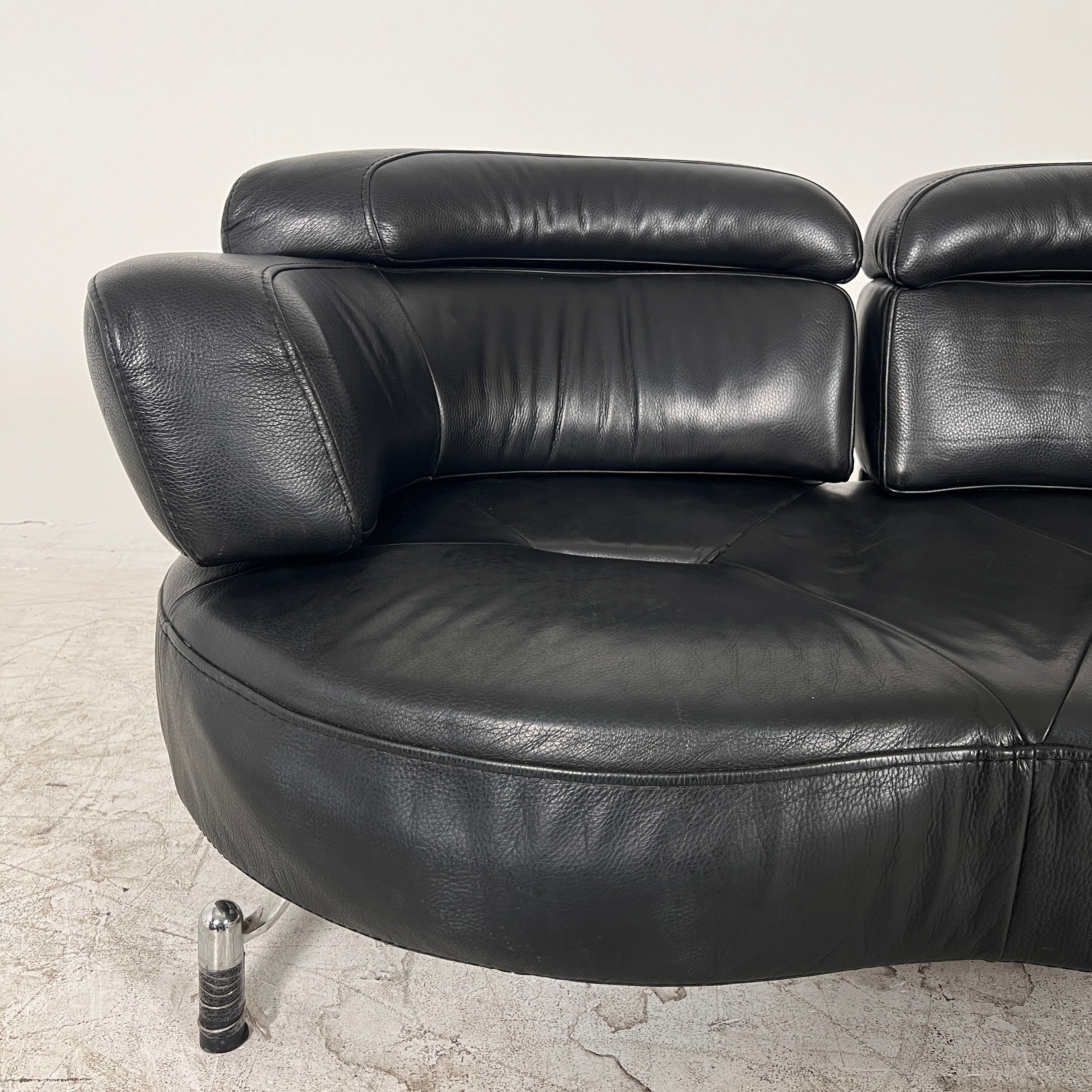 High End Italian loveseat. Full grain 2 seater sofa. Delivery available