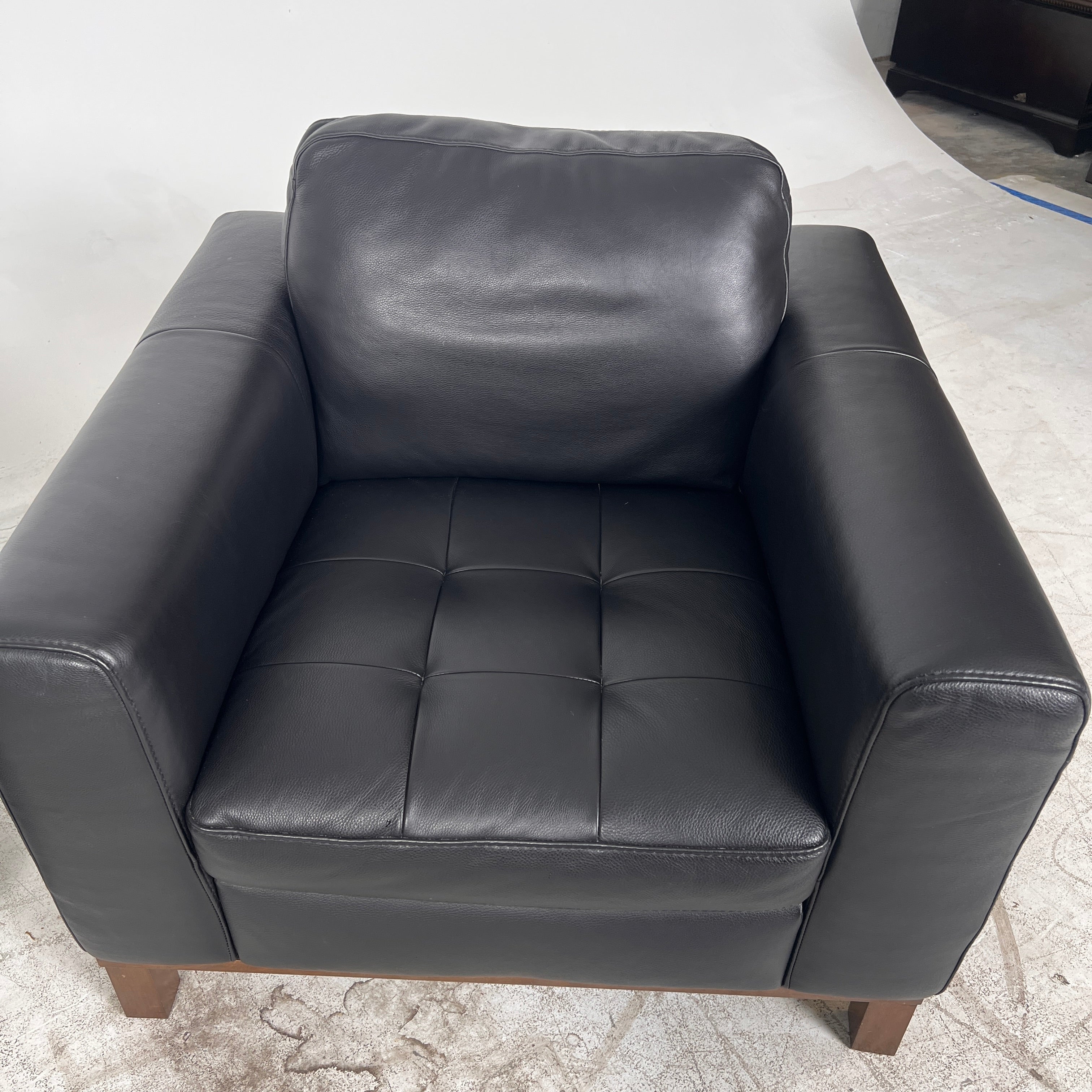 Natuzzi Editions leather Sofa Set. 3+1 Italian couch set. Delivery available