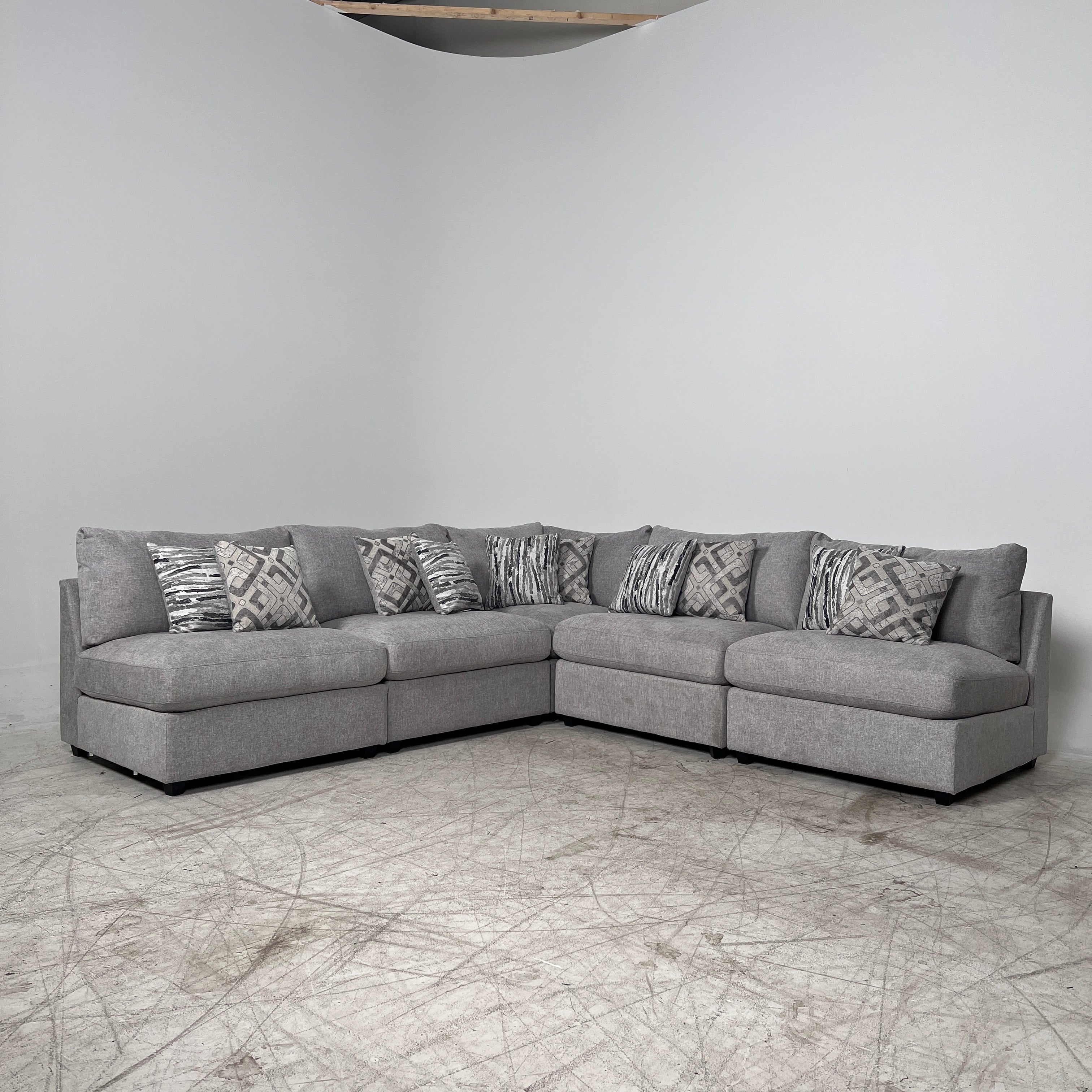 Scott Living Evolve 5 piece modular sectional. L shaped sofa couch. Delivery available