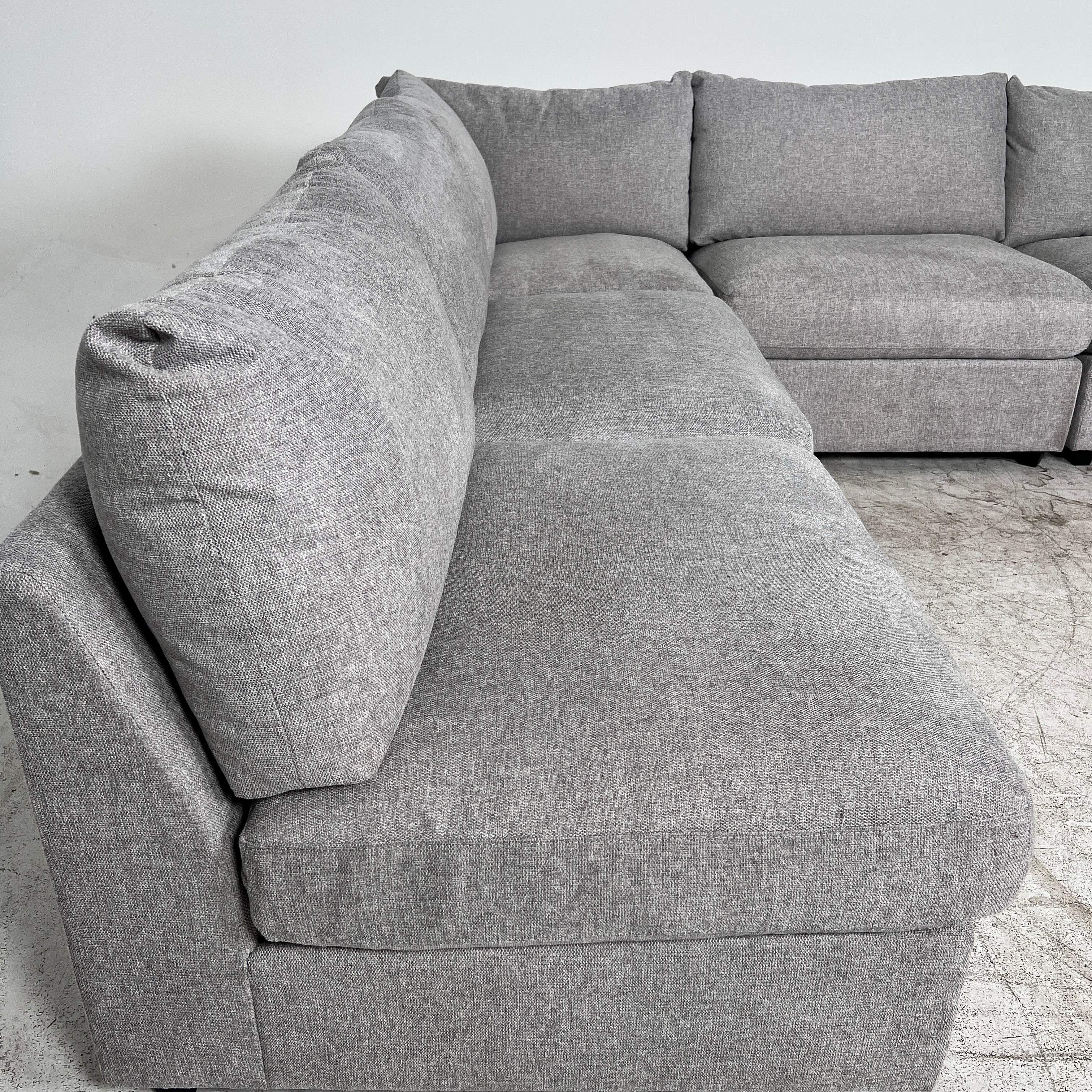 Scott Living Evolve 5 piece modular sectional. L shaped sofa couch. Delivery available