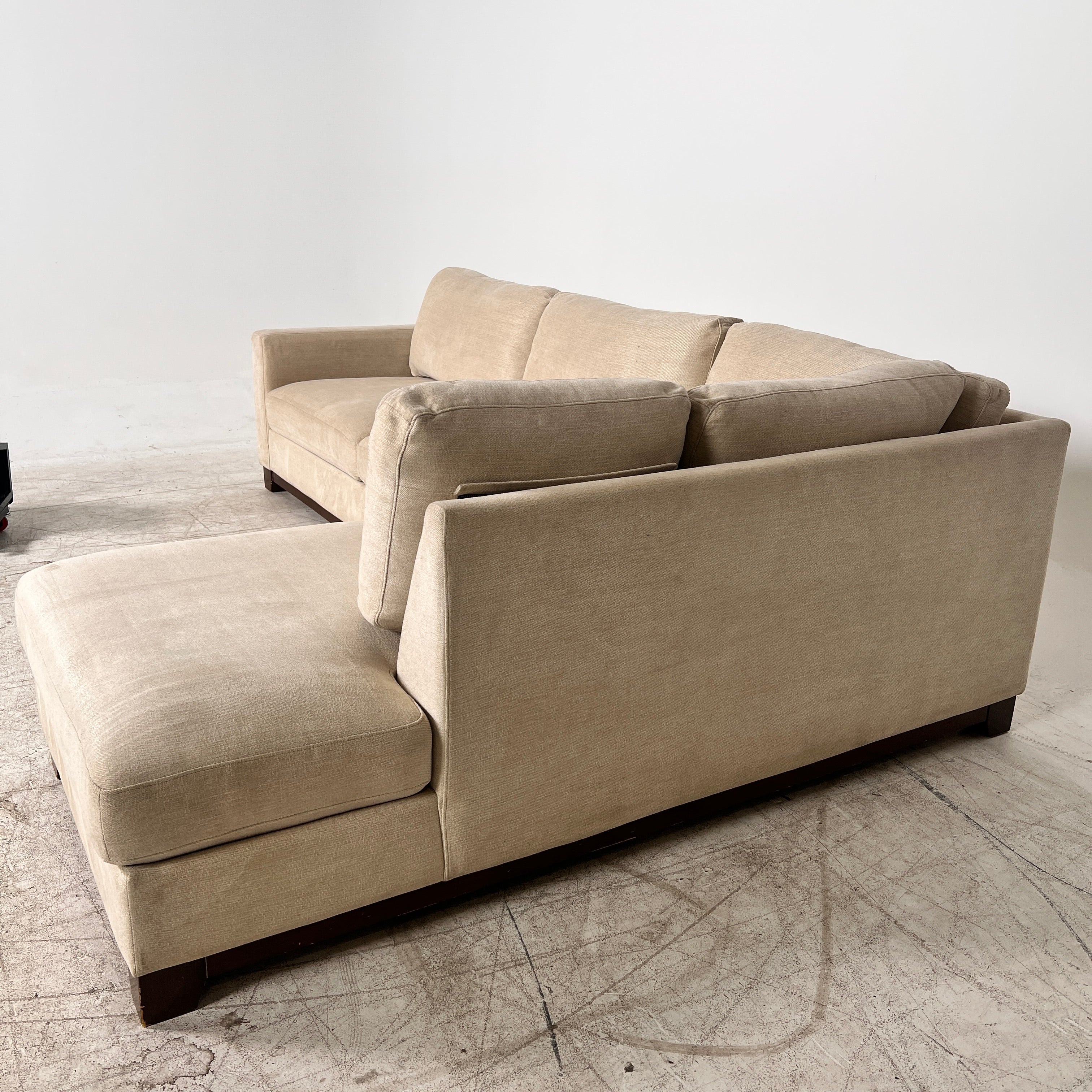 Thomasville Sectional + matching ottoman. L shaped sofa couch. Delivery available