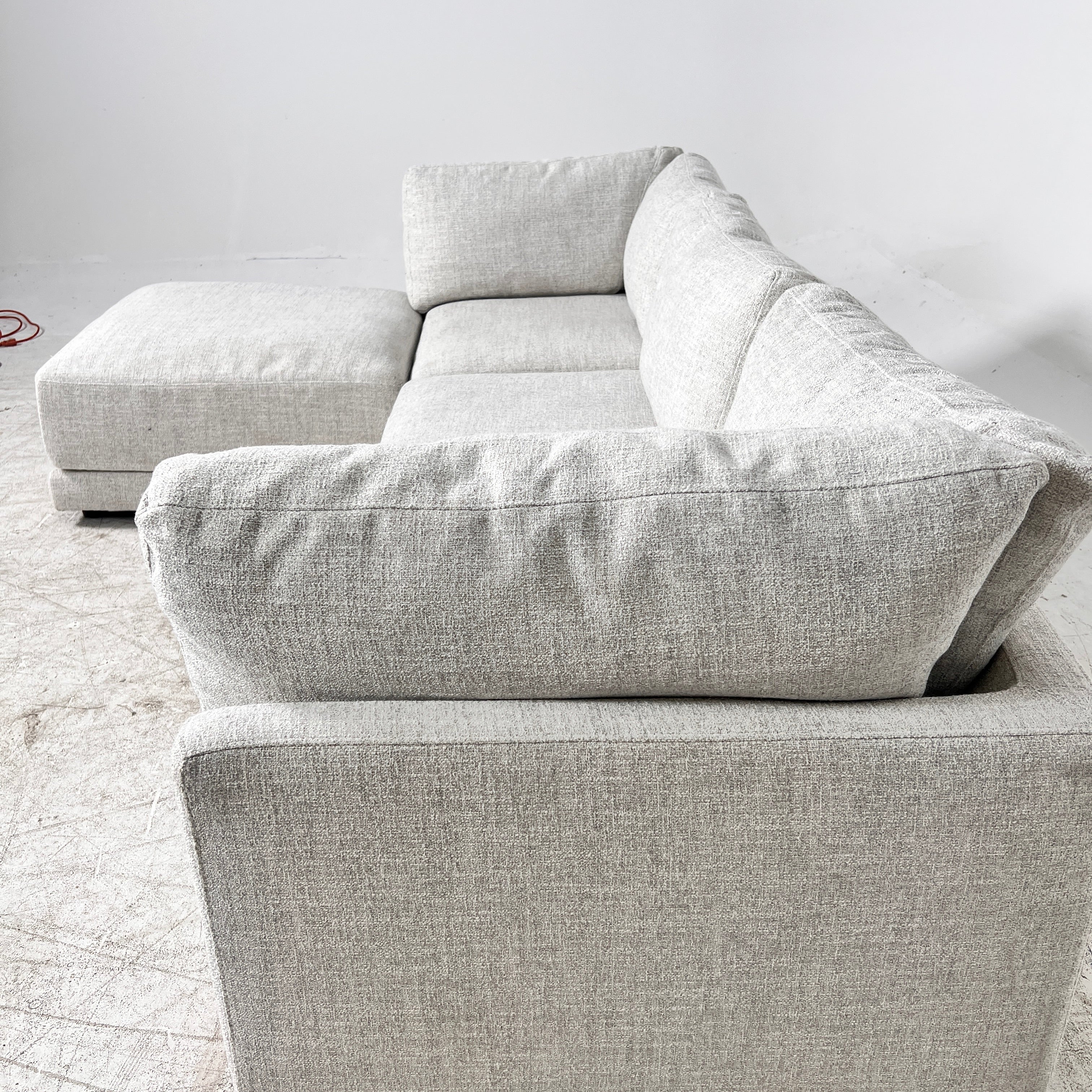4 piece Thomasville Sectional. L shaped sofa couch. Delivery available