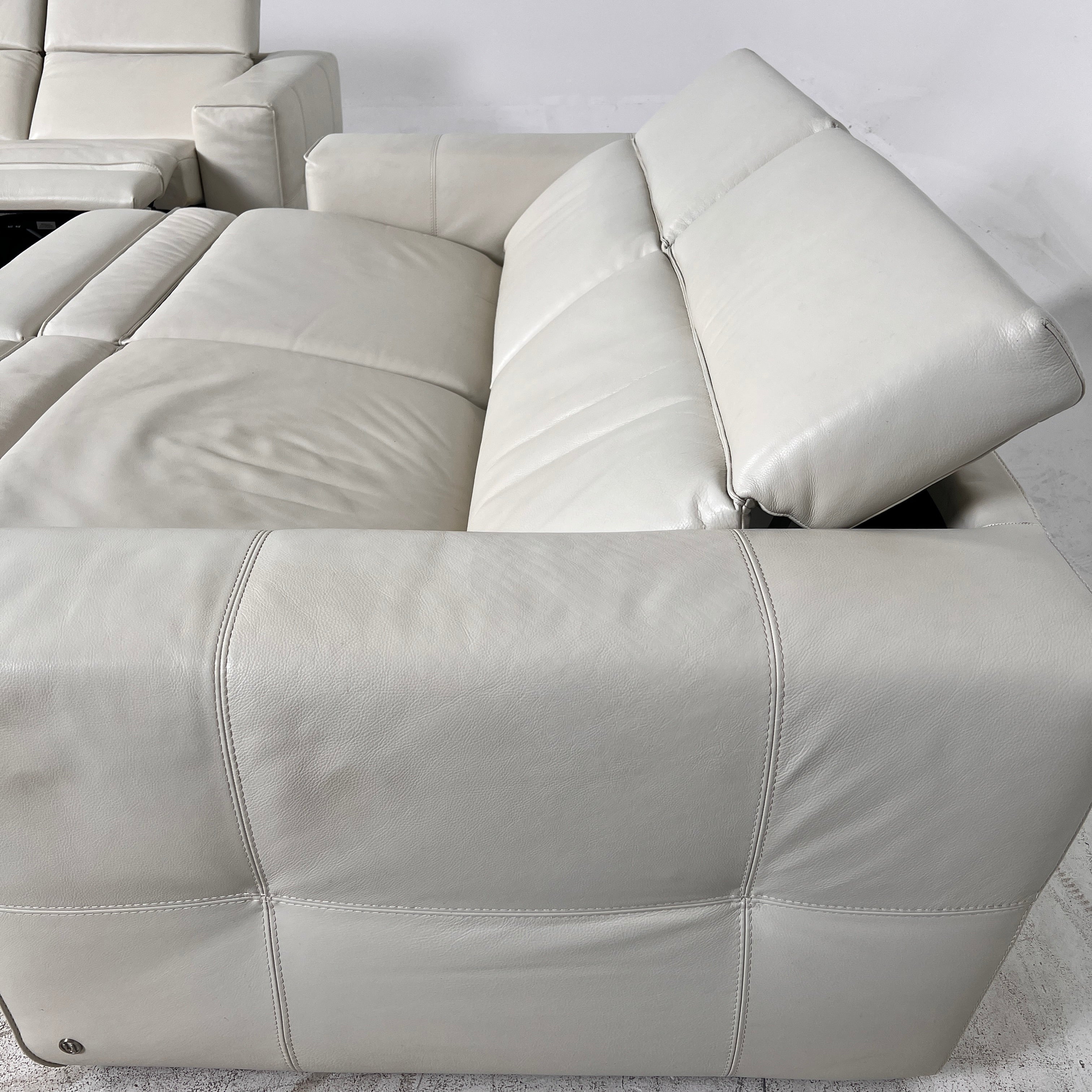 Natuzzi Italia Power Reclining Power Couch Set. 3+2 Electric
