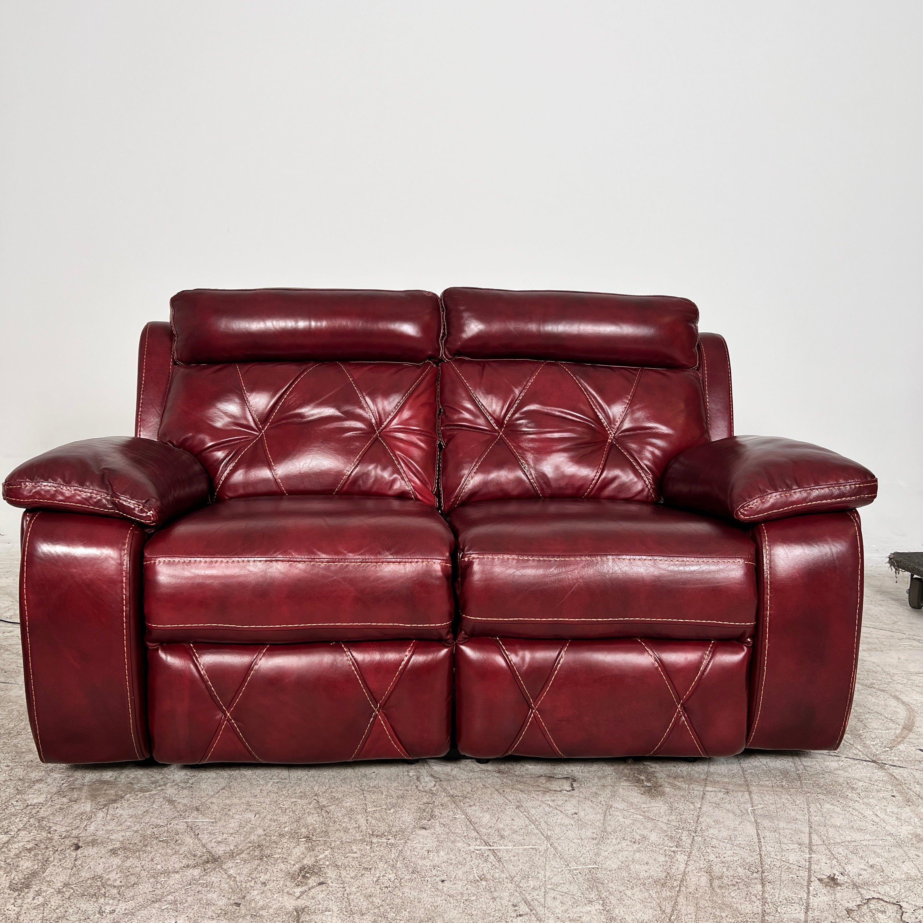 Power Reclining sofa Set. Loveseat + Chair. Electric recliners. Delivery avaiable