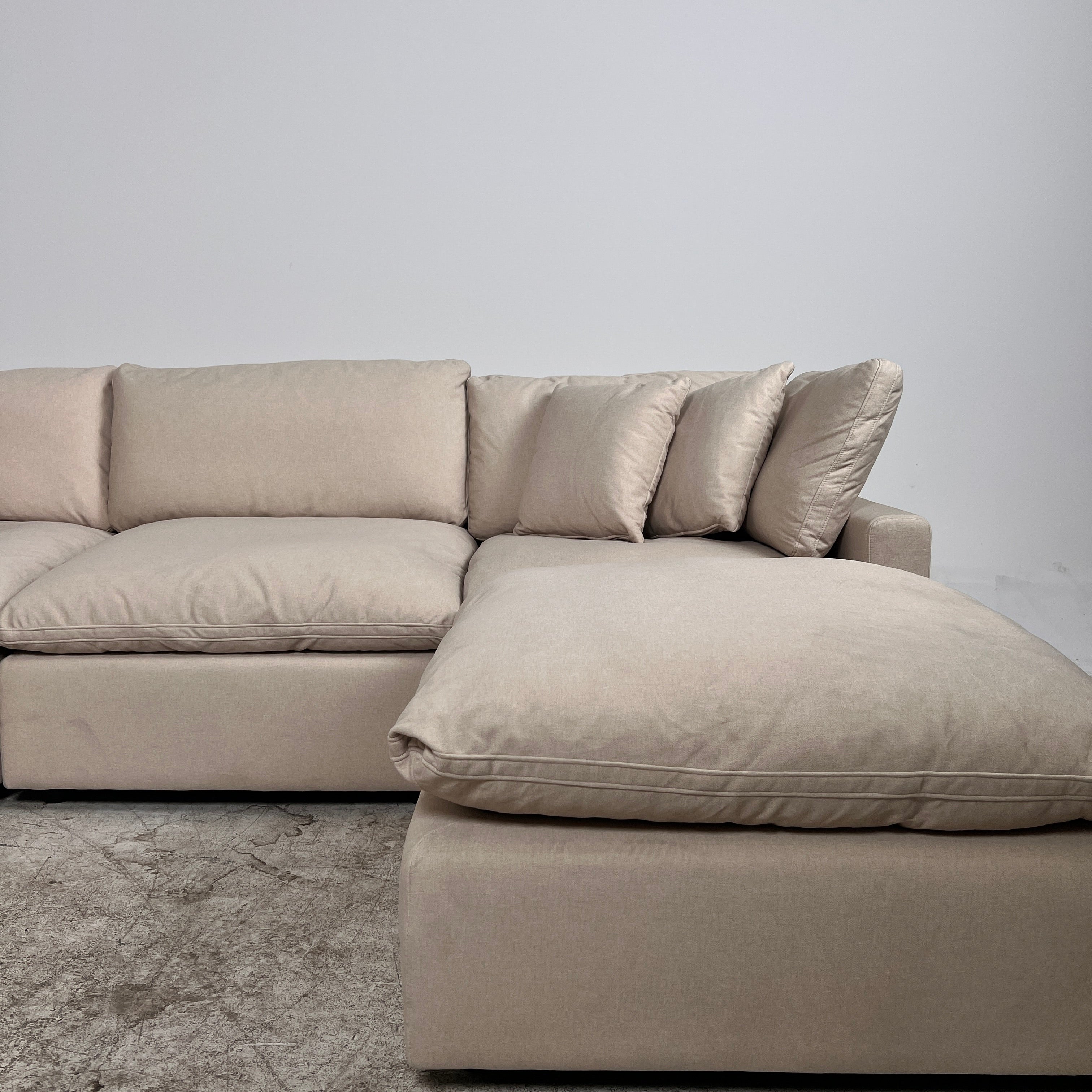 5 piece CasaBella Nessa Modular Sectional