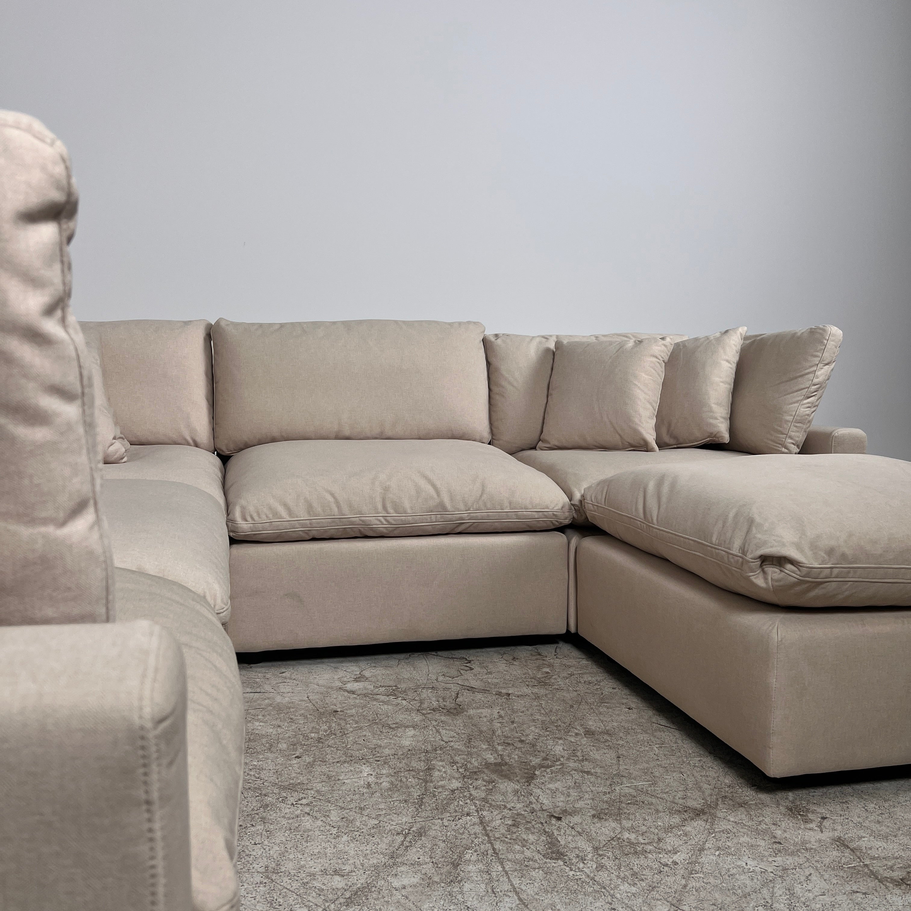 5 piece CasaBella Nessa Modular Sectional