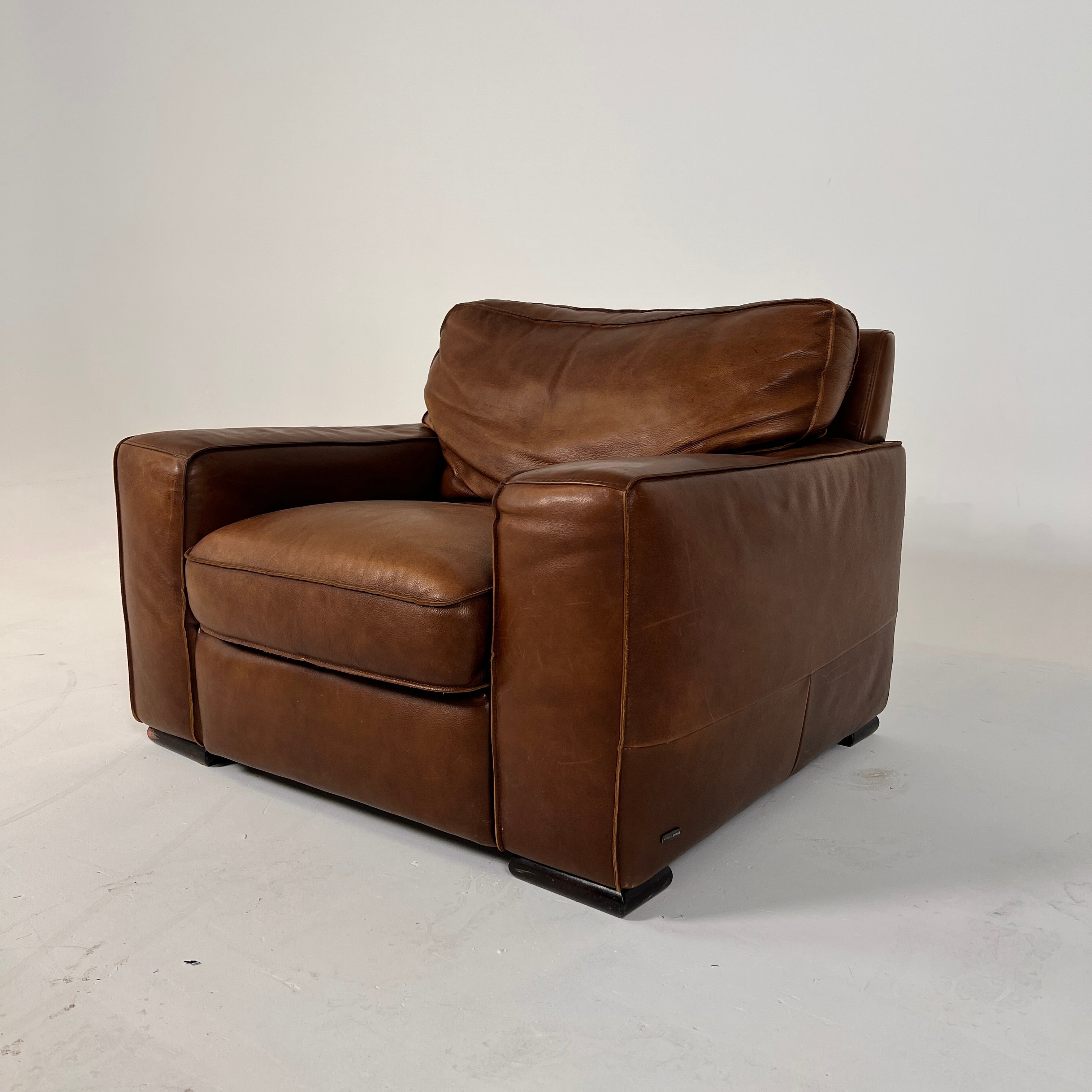 Natuzzi Editions Brown leather armchair. Genuine Leather chair. Delivery available