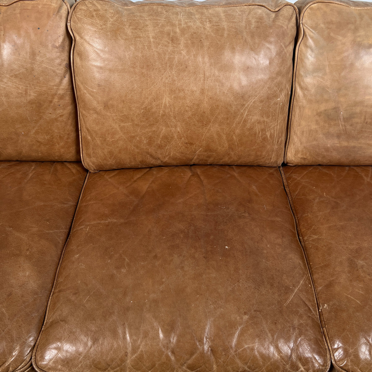 Structube Rowan leather 3 seater sofa couch. Mid century modern 3 seater. Delivery available