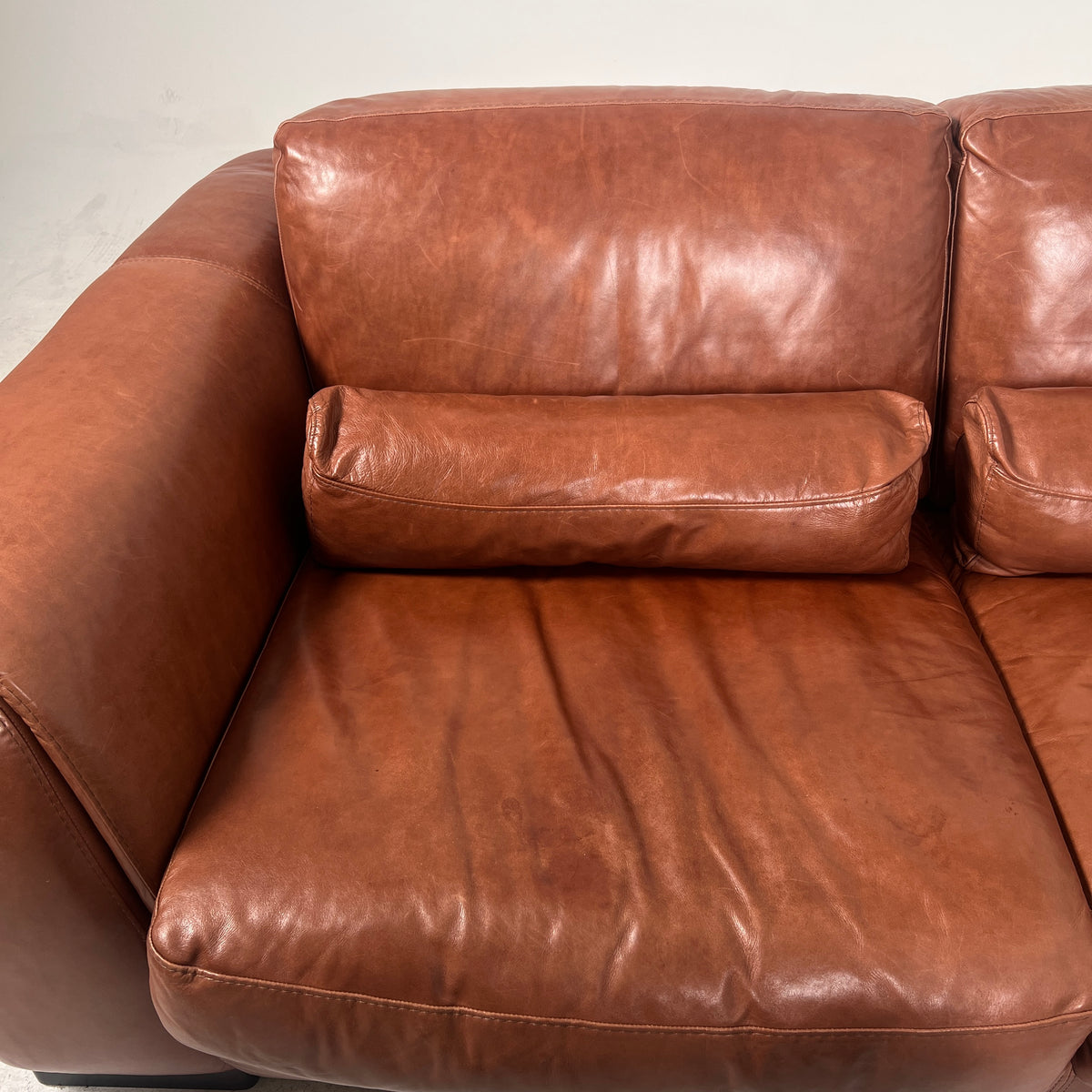 Calia Italia Leather Sofa Set. Aniline leather 3+2 Couch set. Delivery available