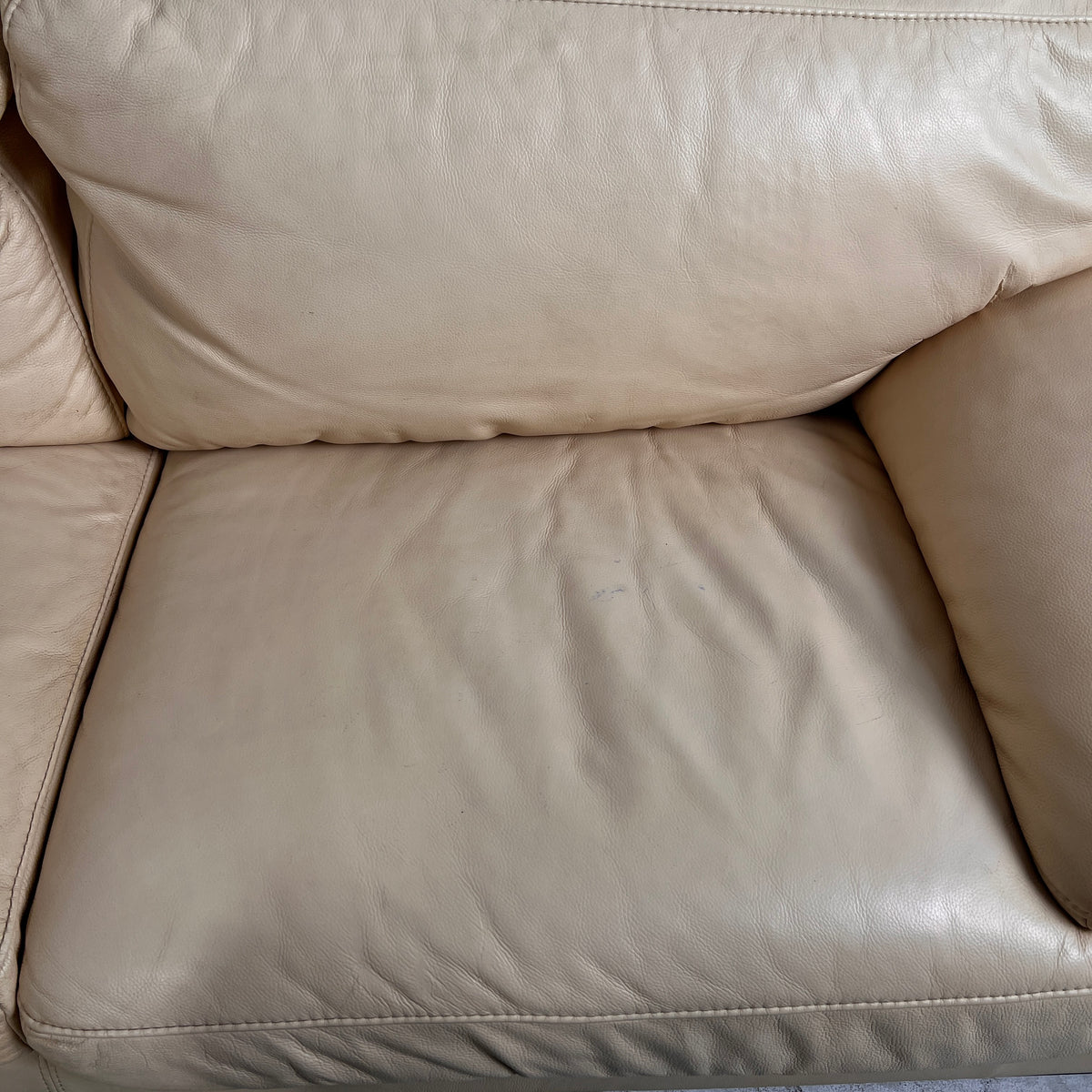 Moroni Full grain leather Sofa set. 3+1 Italian tan couch set. Delivery available