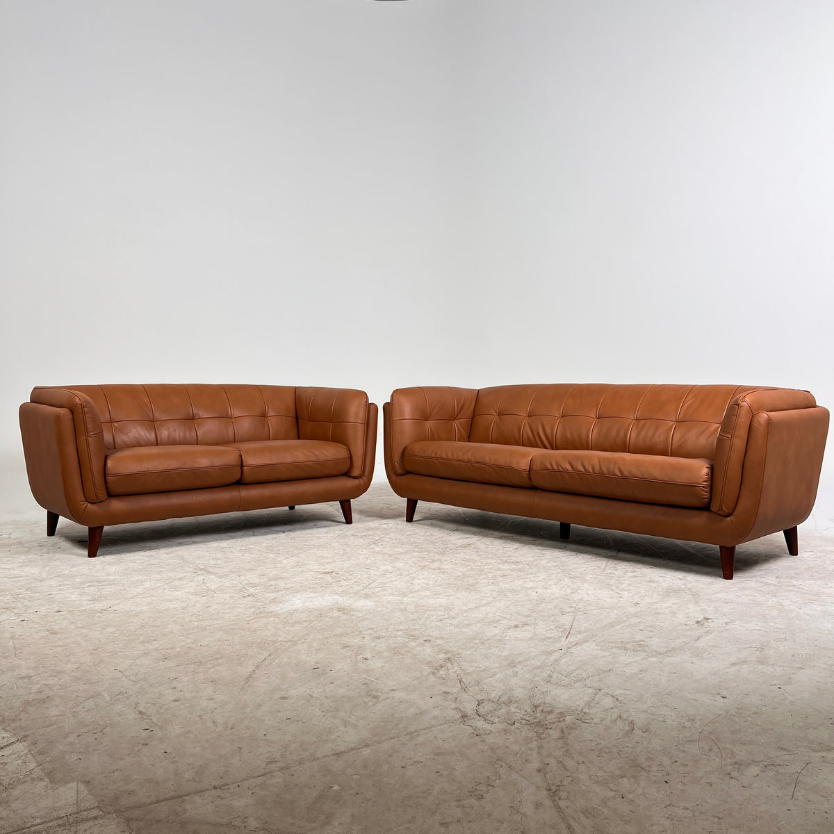 Amax Leather Sofa + couch set. Cognac mcm Leather 3+2 set. Delivery available