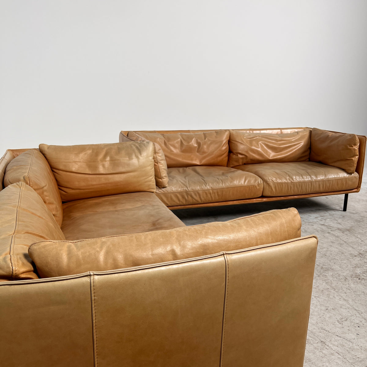 Crate and Barrel Leather Sofa set. 3+2 Cognac leather set. Delivery available