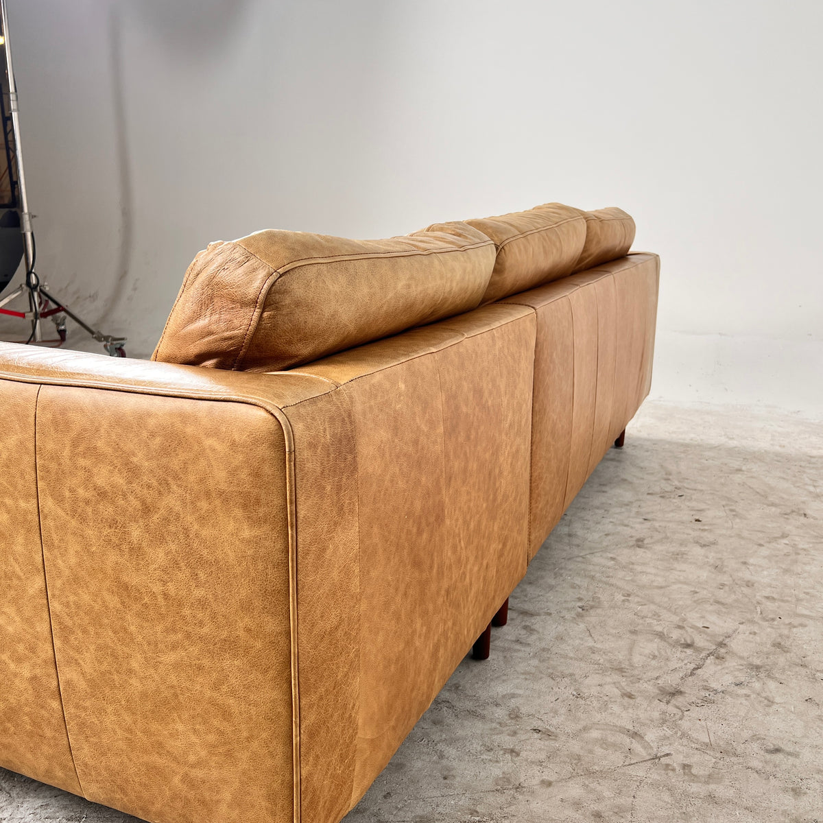 Structube kinsey Sectional. leather L shaped Sofa Couch. Delivery available