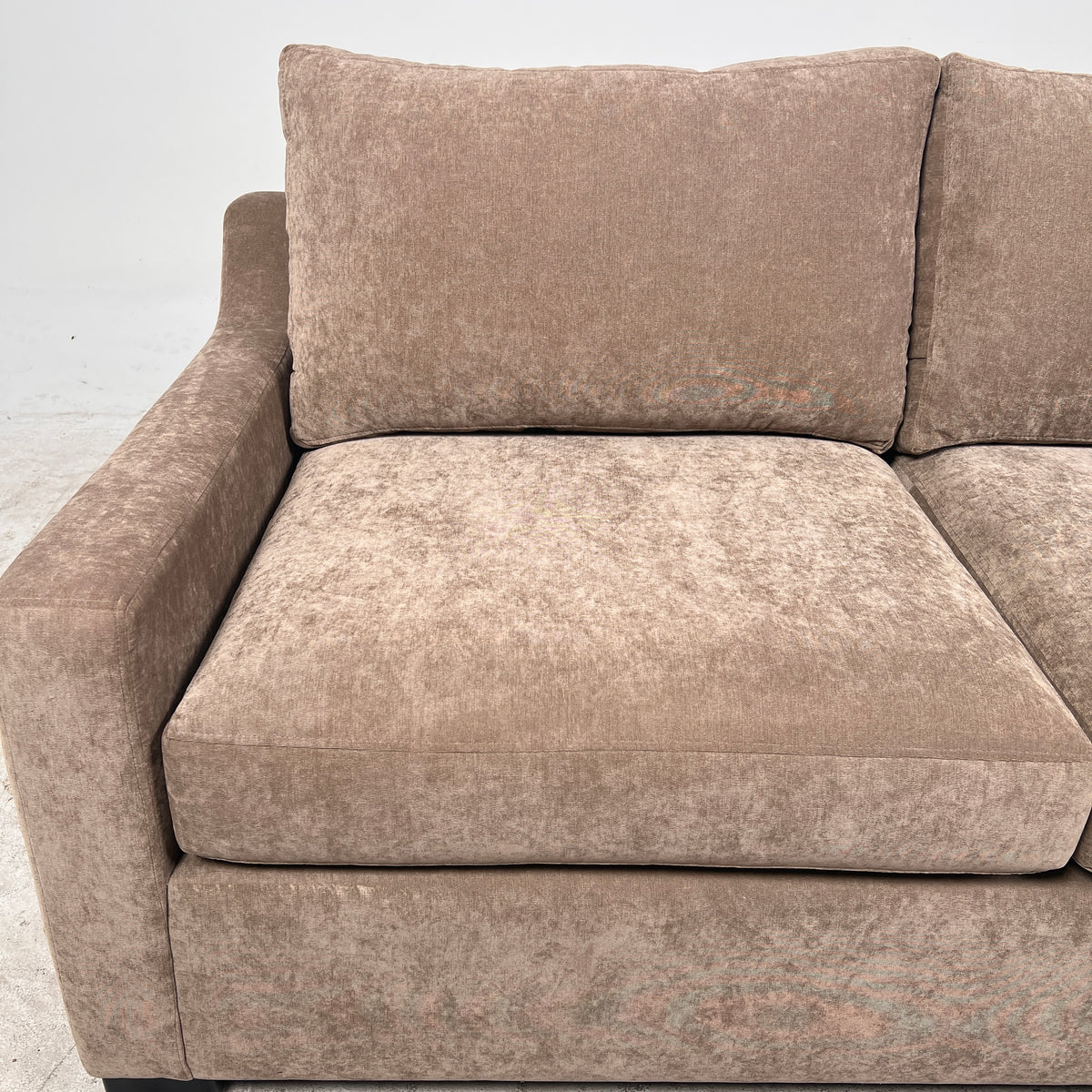 Stylus Pull Out Sofa Bed couch. Apartment size Pull out. Delivery available