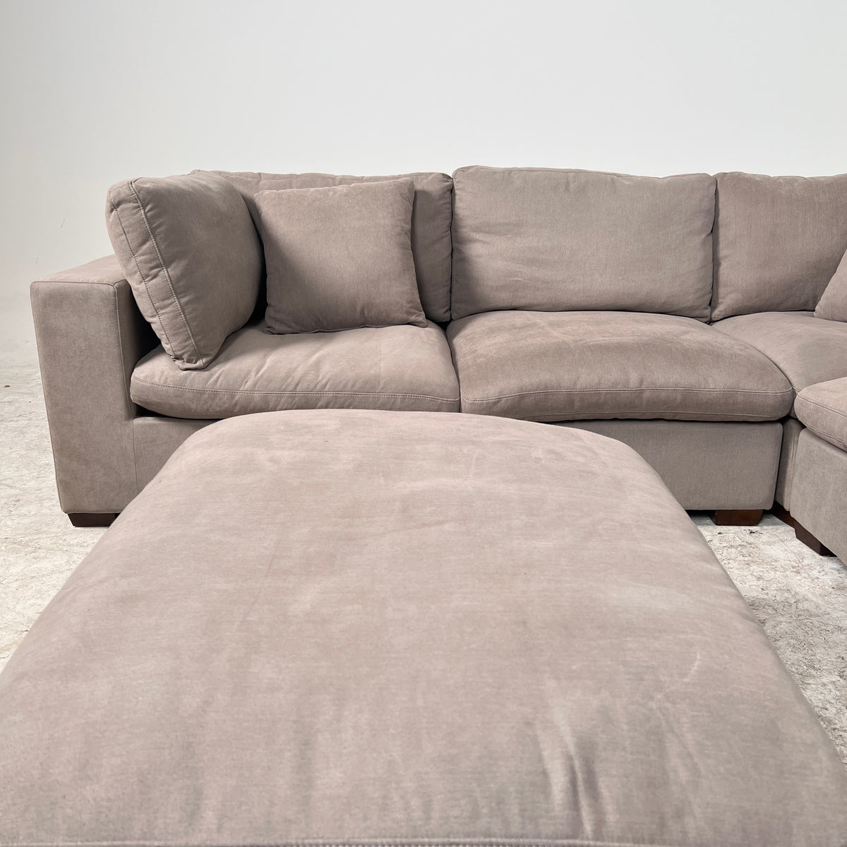 Thomasville 6 piece Sectional. Reconfigurable modular Sofa couch. Delivery available