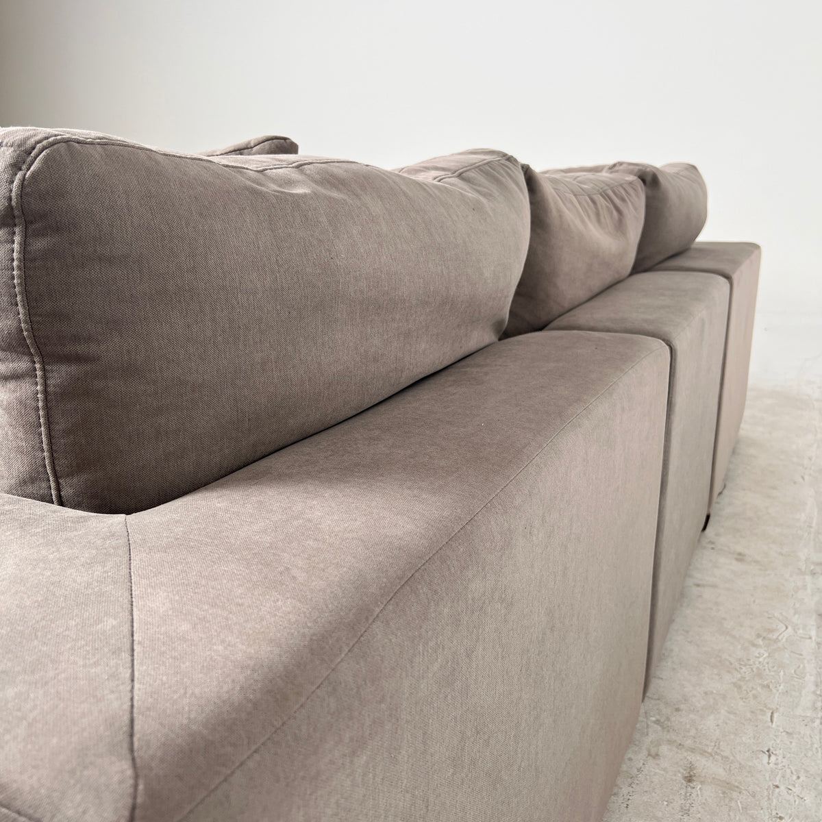 Thomasville 6 piece Sectional. Reconfigurable modular Sofa couch. Delivery available