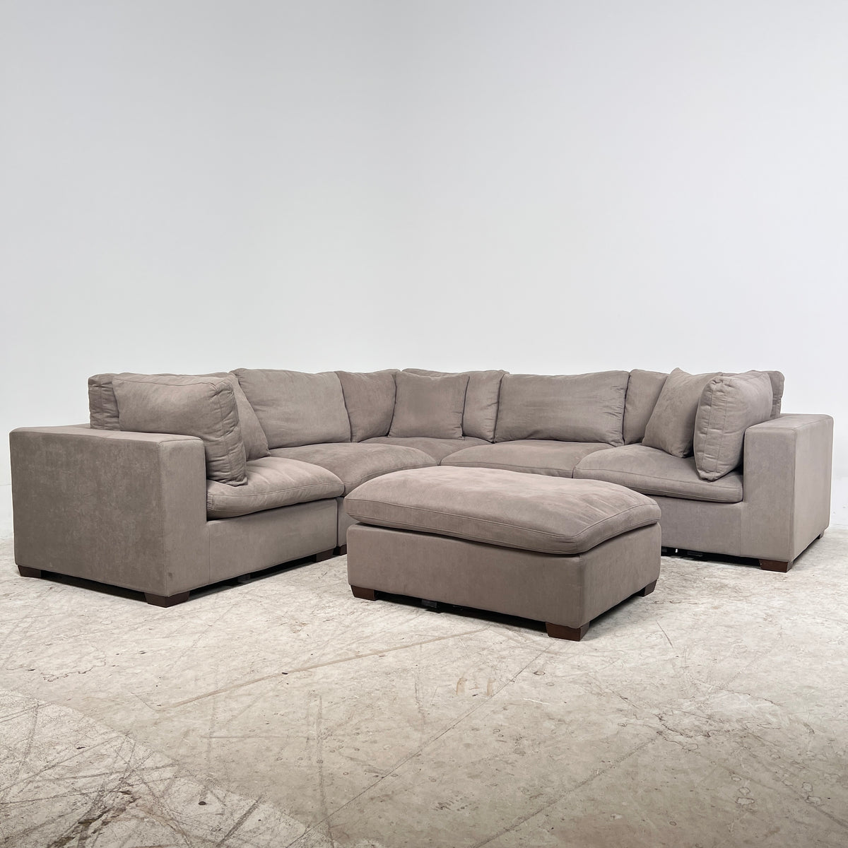 Thomasville 6 piece Sectional. Reconfigurable modular Sofa couch. Delivery available