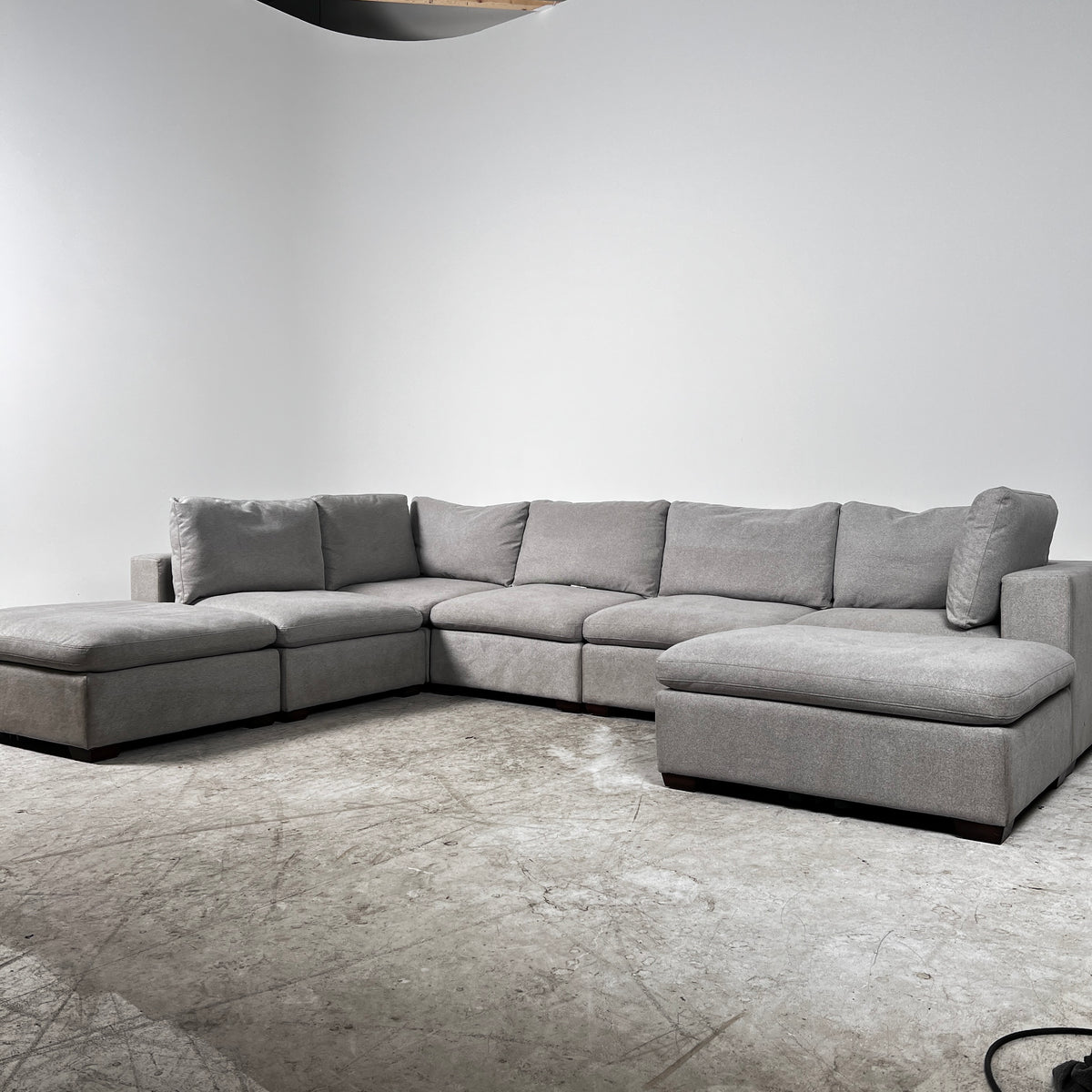 Thomasville Modular Sectional. Reconfigurable sofa couch. Delivery available