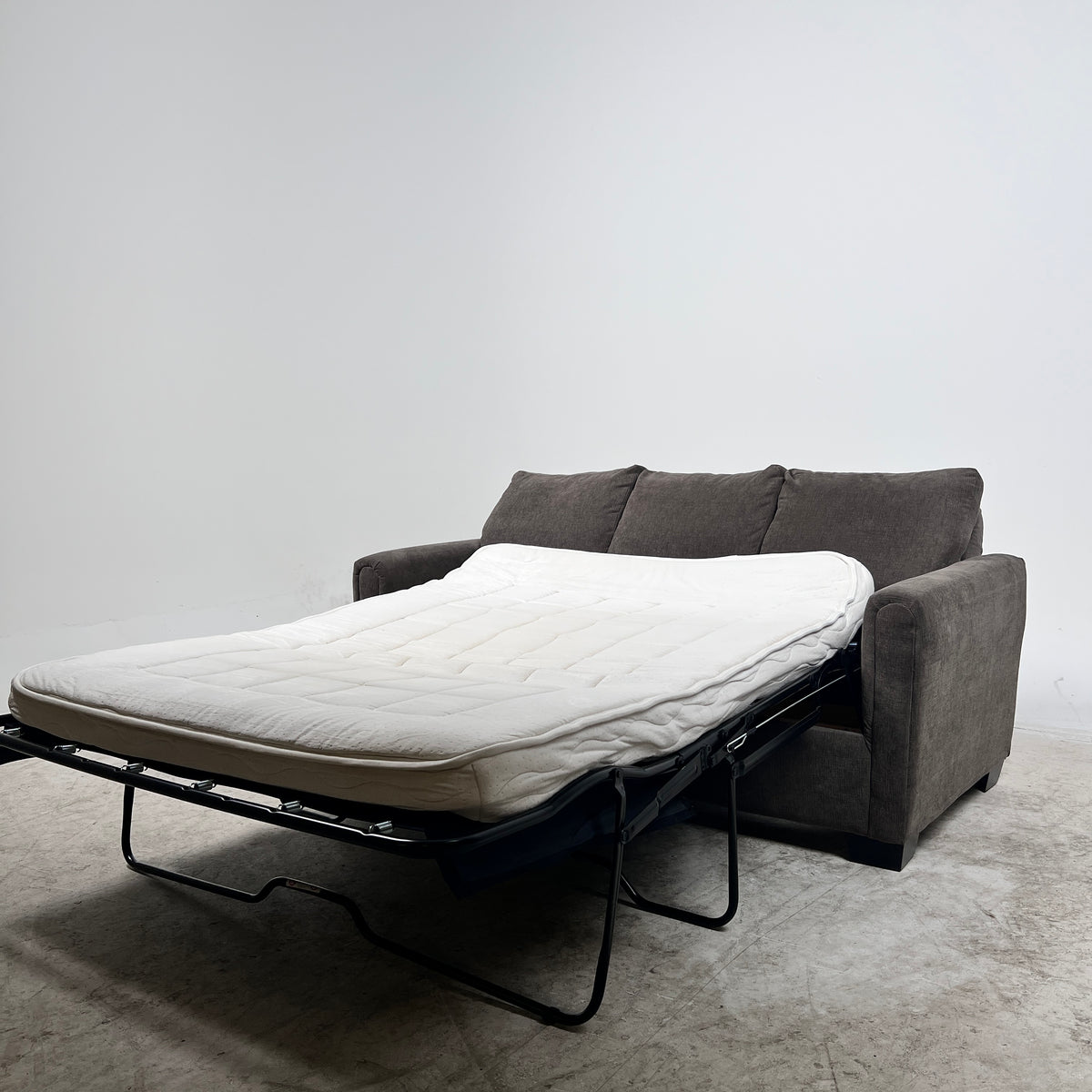 Pull Out couch with a mattress. Sleeper sofa bed. delivery available