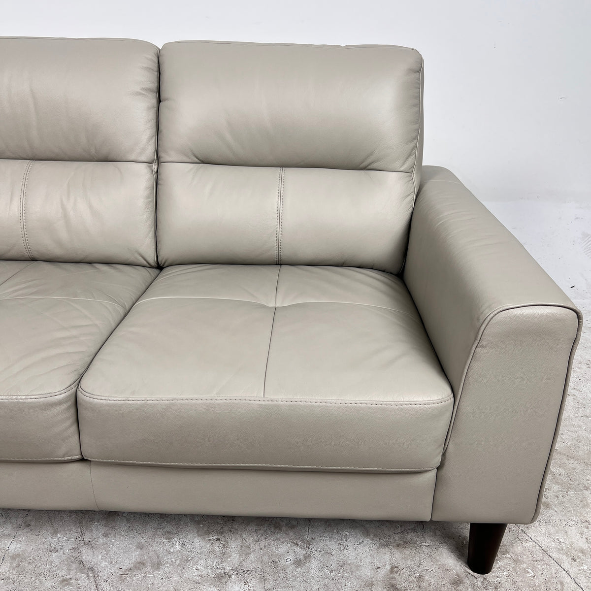 Leather Sofa set. 3+1 Couch + armchair set. Delivery available