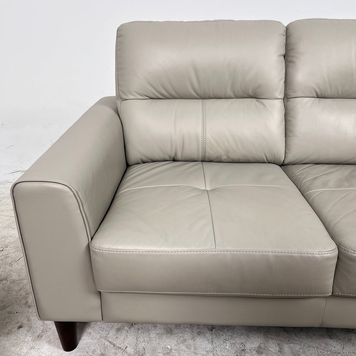 Leather Sofa set. 3+1 Couch + armchair set. Delivery available
