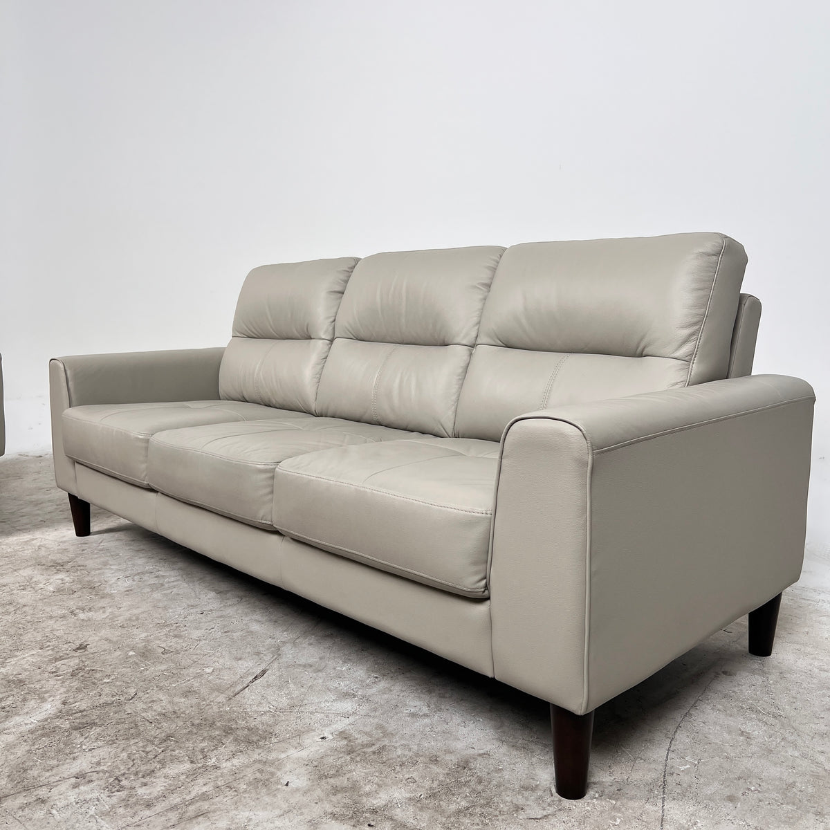 Leather Sofa set. 3+1 Couch + armchair set. Delivery available