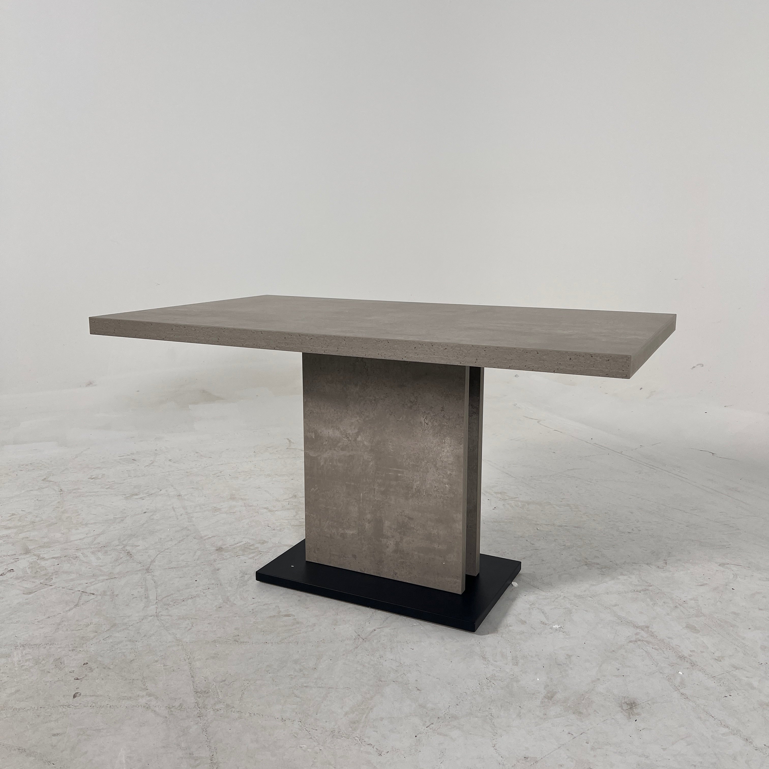 Moe's dinning table. New open Box Table. Delivery available