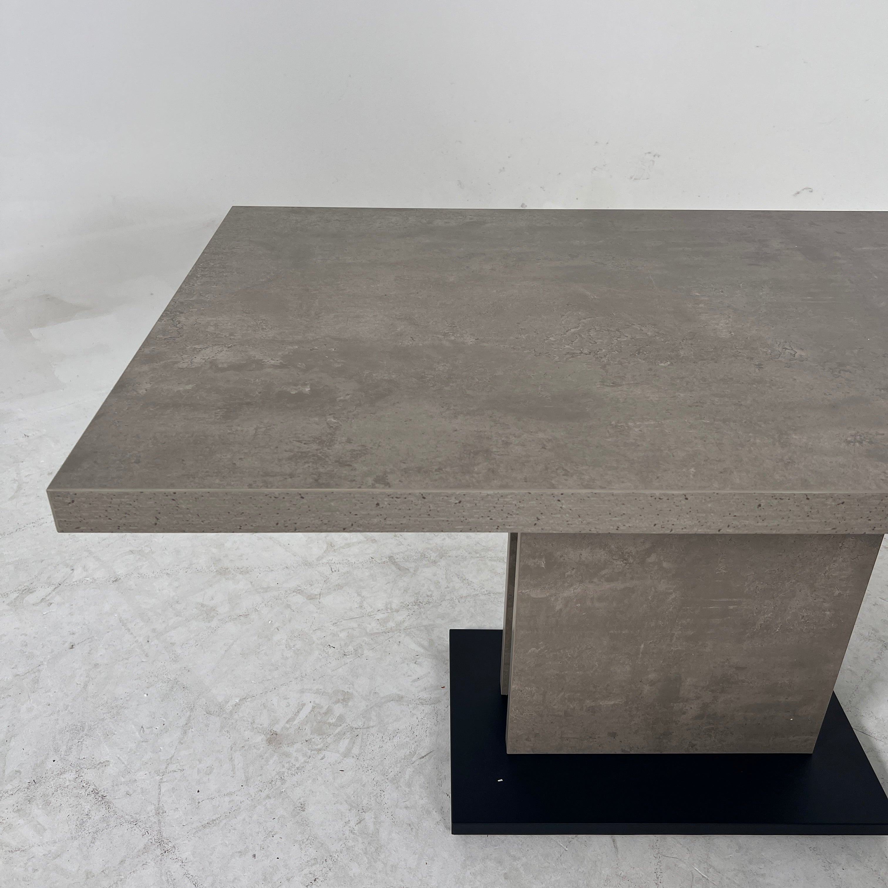 Moe's dinning table. New open Box Table. Delivery available