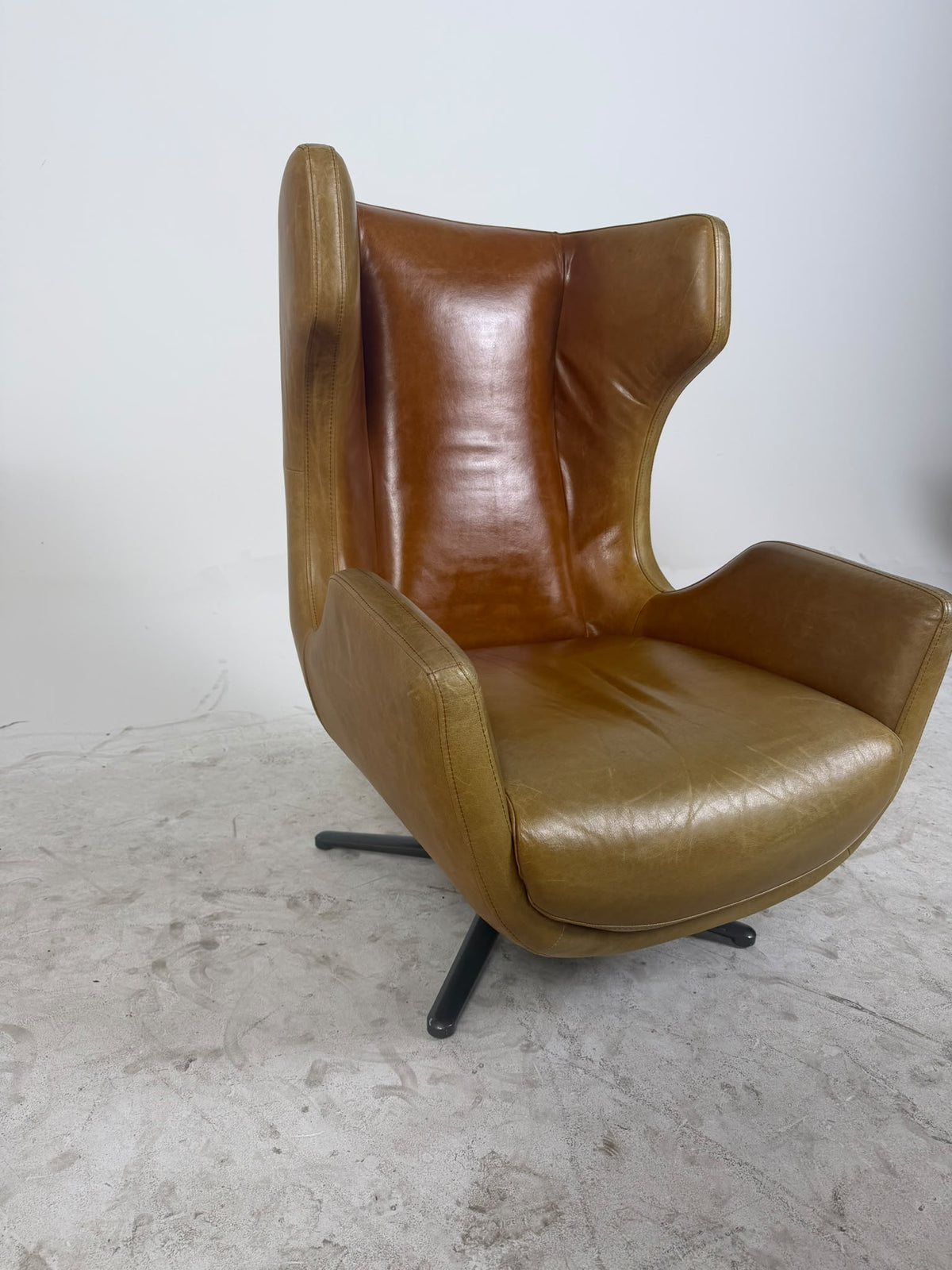 Leather Swivel Wingback Chair. Leather MCM Office chair. Delivery available