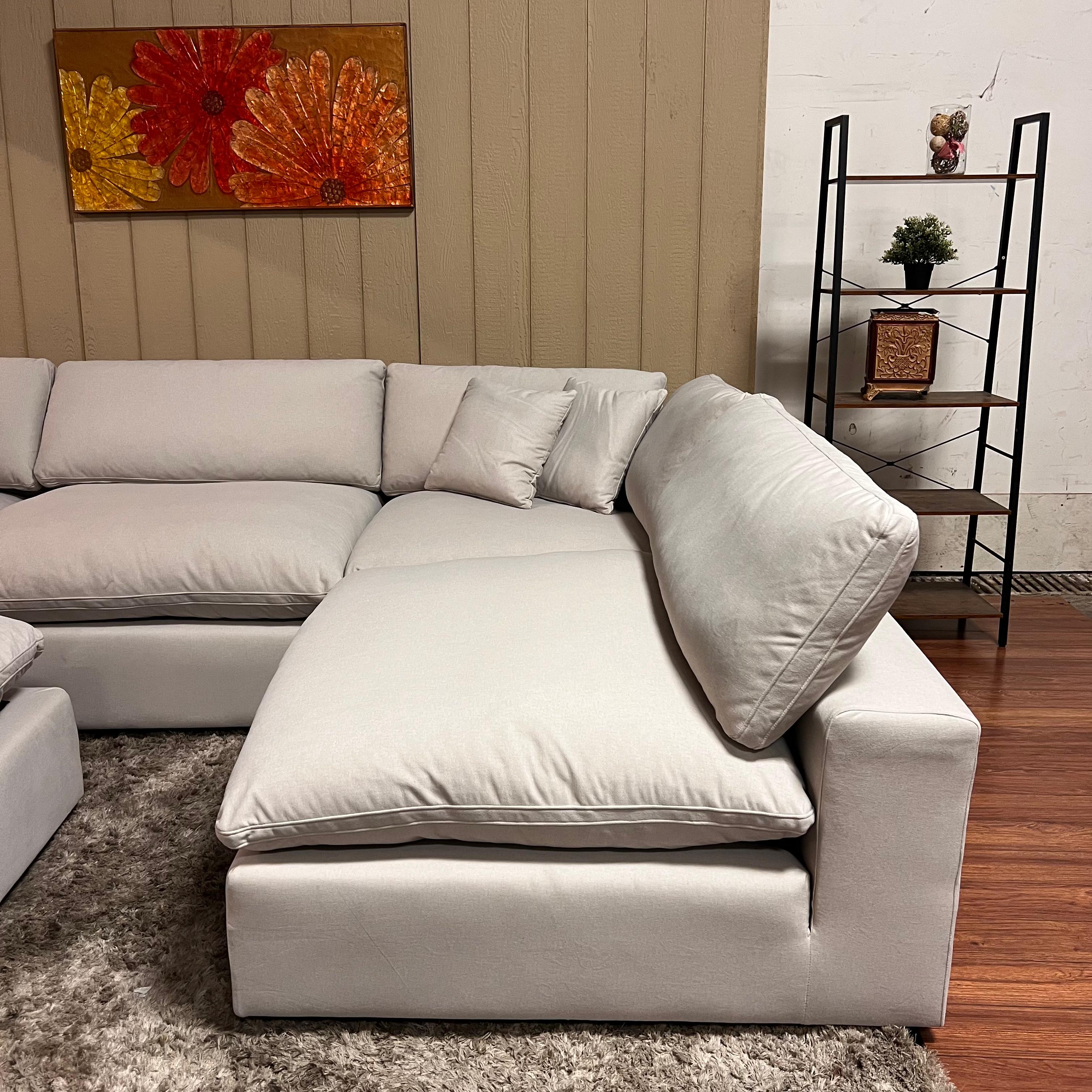 CasaBella Haylee Cloud modular sectional
