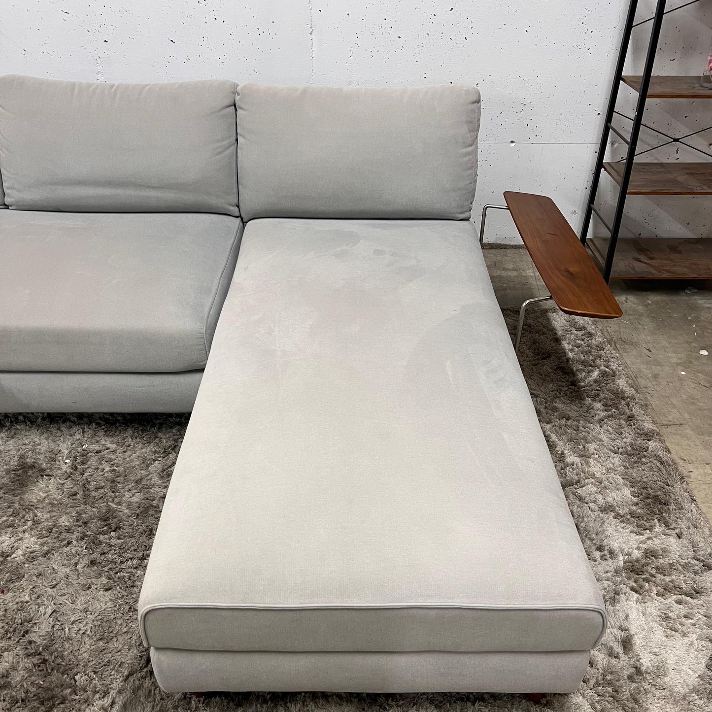 King living delta sectional with accessories