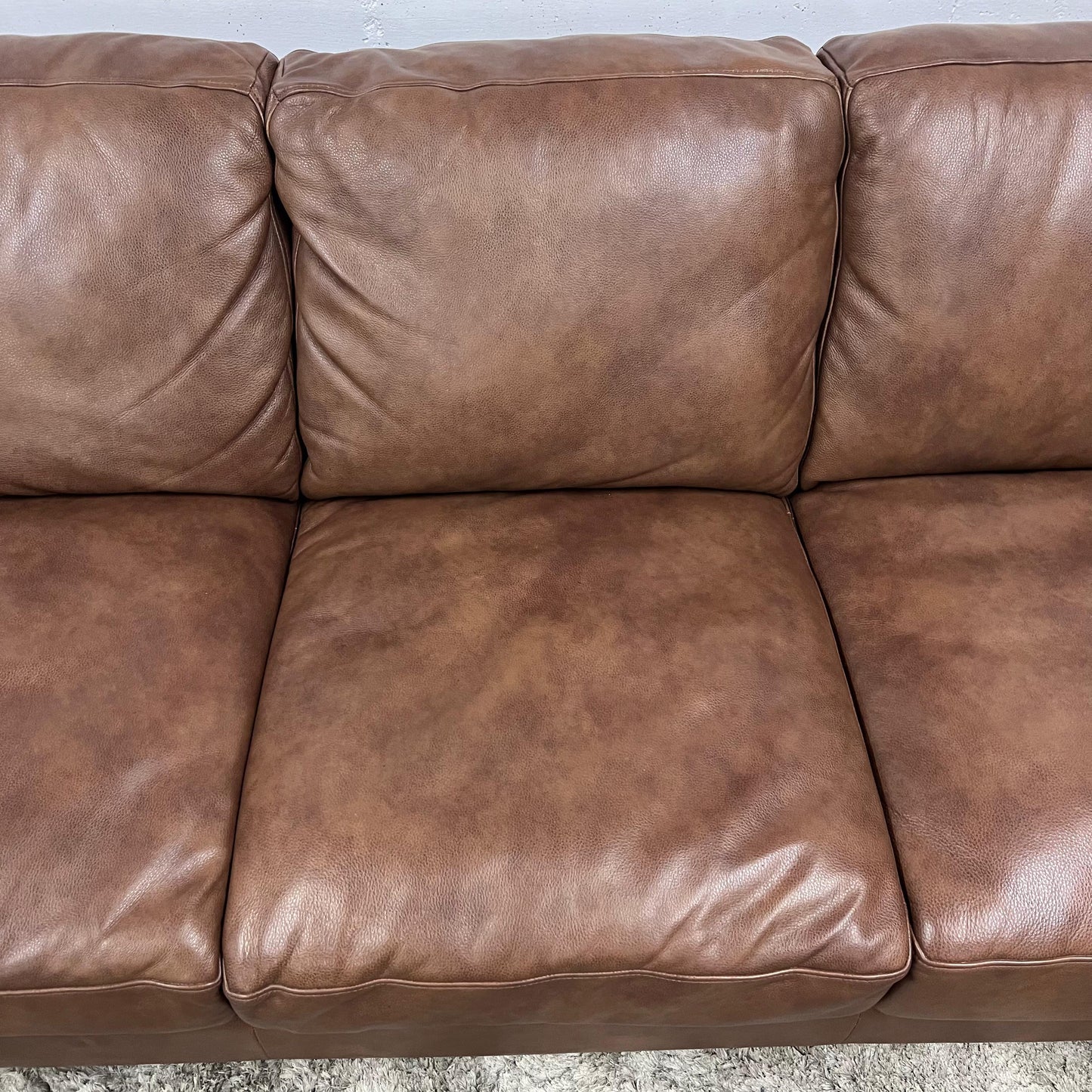 Genuine italian leather sofa.