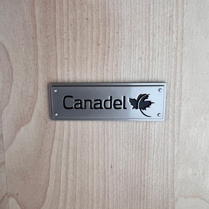 New Canadel brand new dining table. Solid wood table