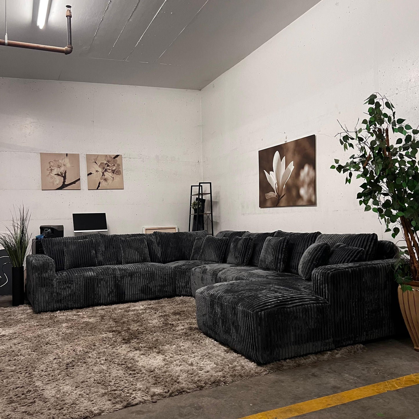 New Casa Bella U shaped sectional
