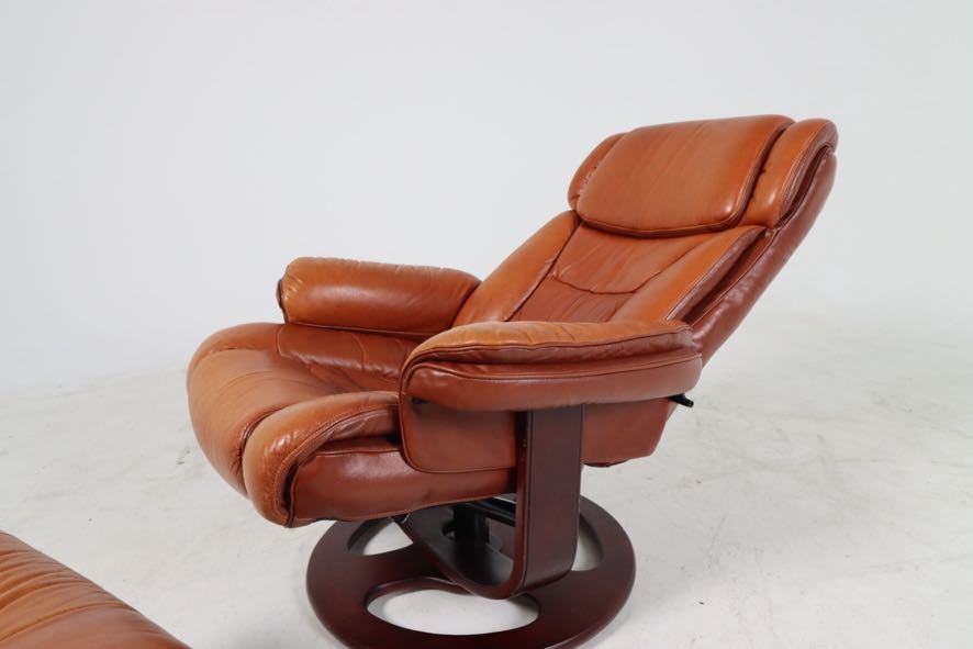 Lane furniture reclining chair and ottoman.