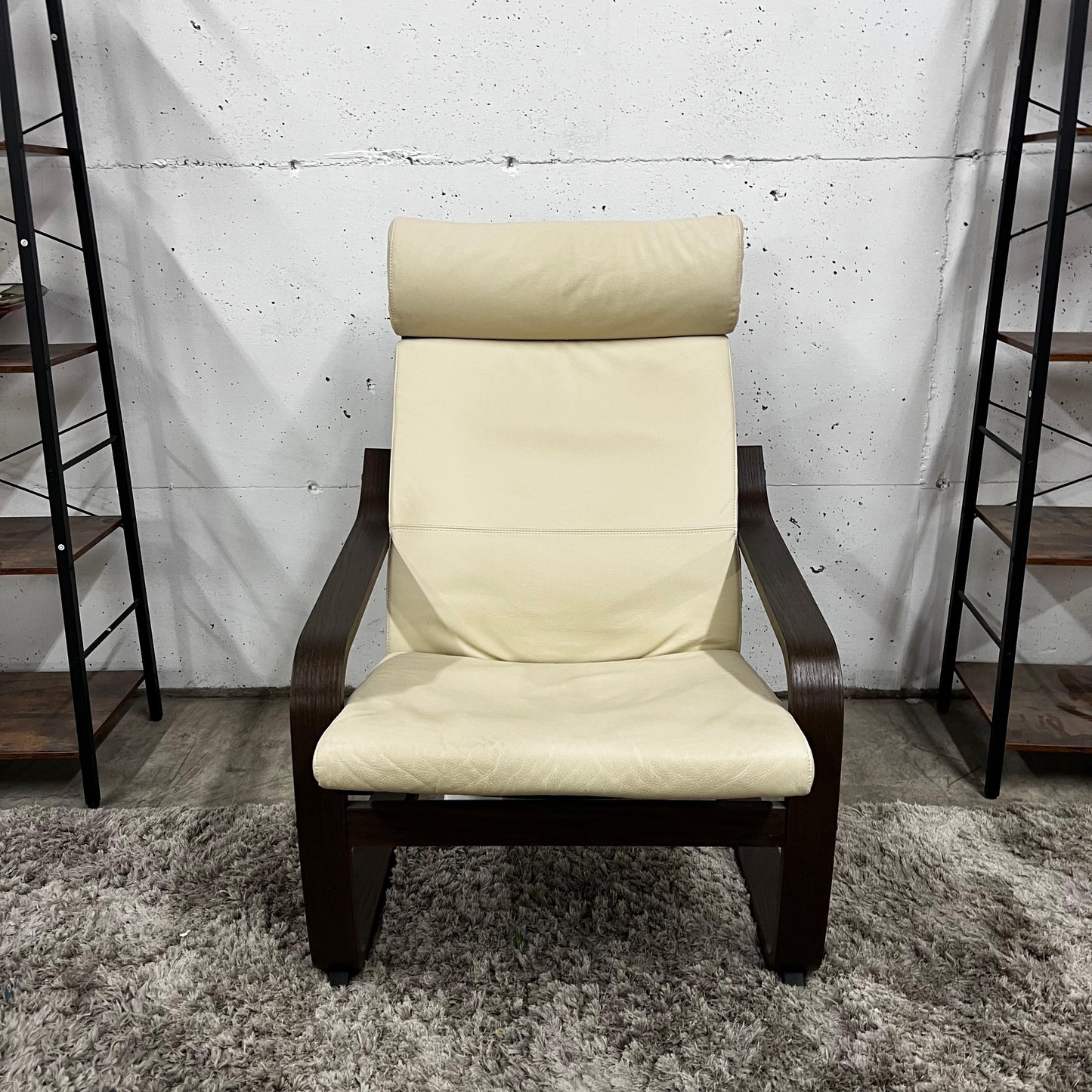 Single chair. Accent chair