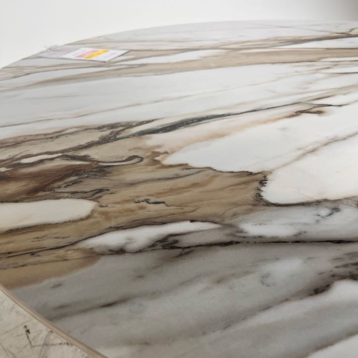 New Natuzzi Italia Campus dining table. High End Marble Table