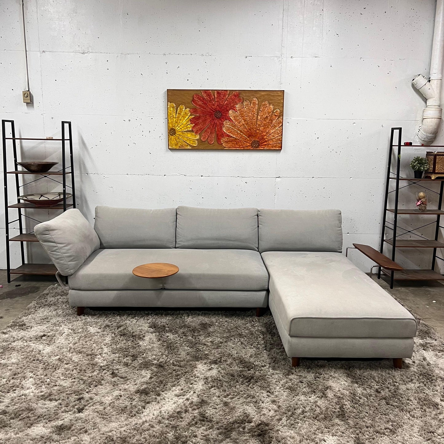 King living delta sectional with accessories