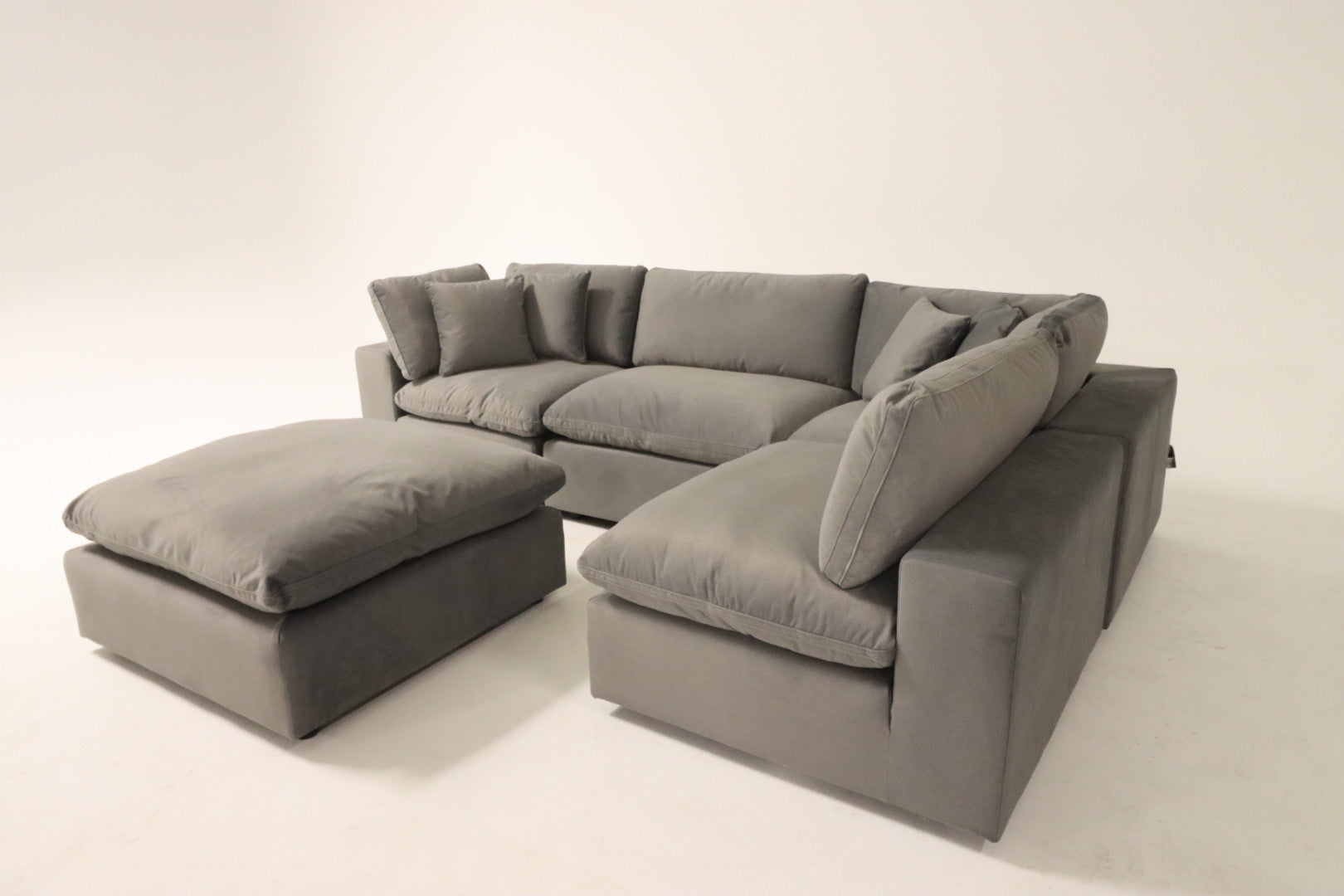 Bnib 5 piece Cloud sectional. Modular down filled sofa couch